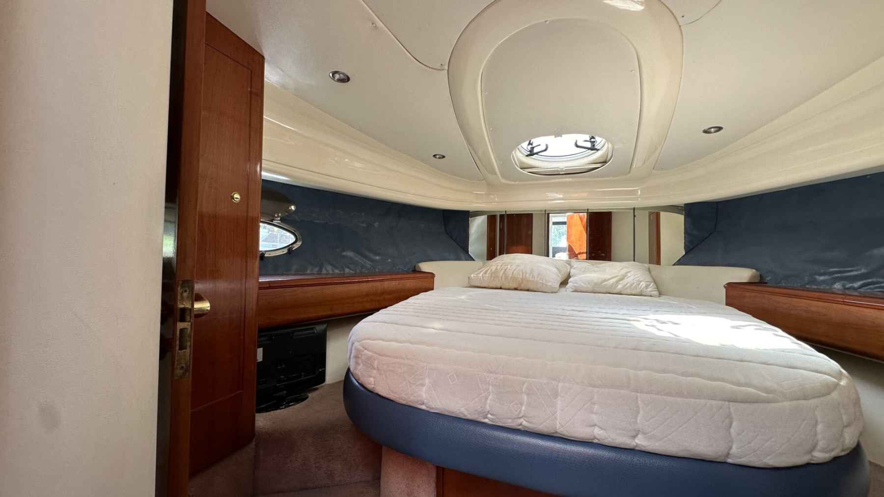 Motorboot Fairline Phantom 40 Flybridge