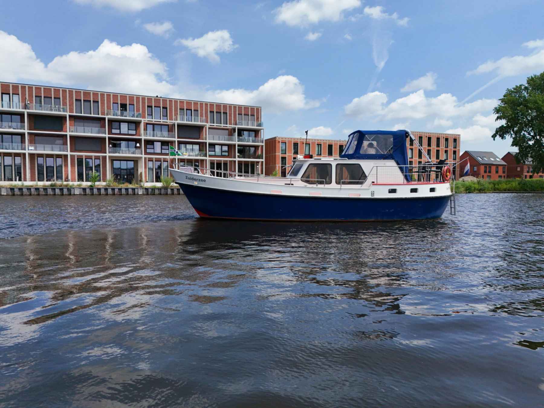 Motorboot Monty Bank Kotter 38 AK Cabrio