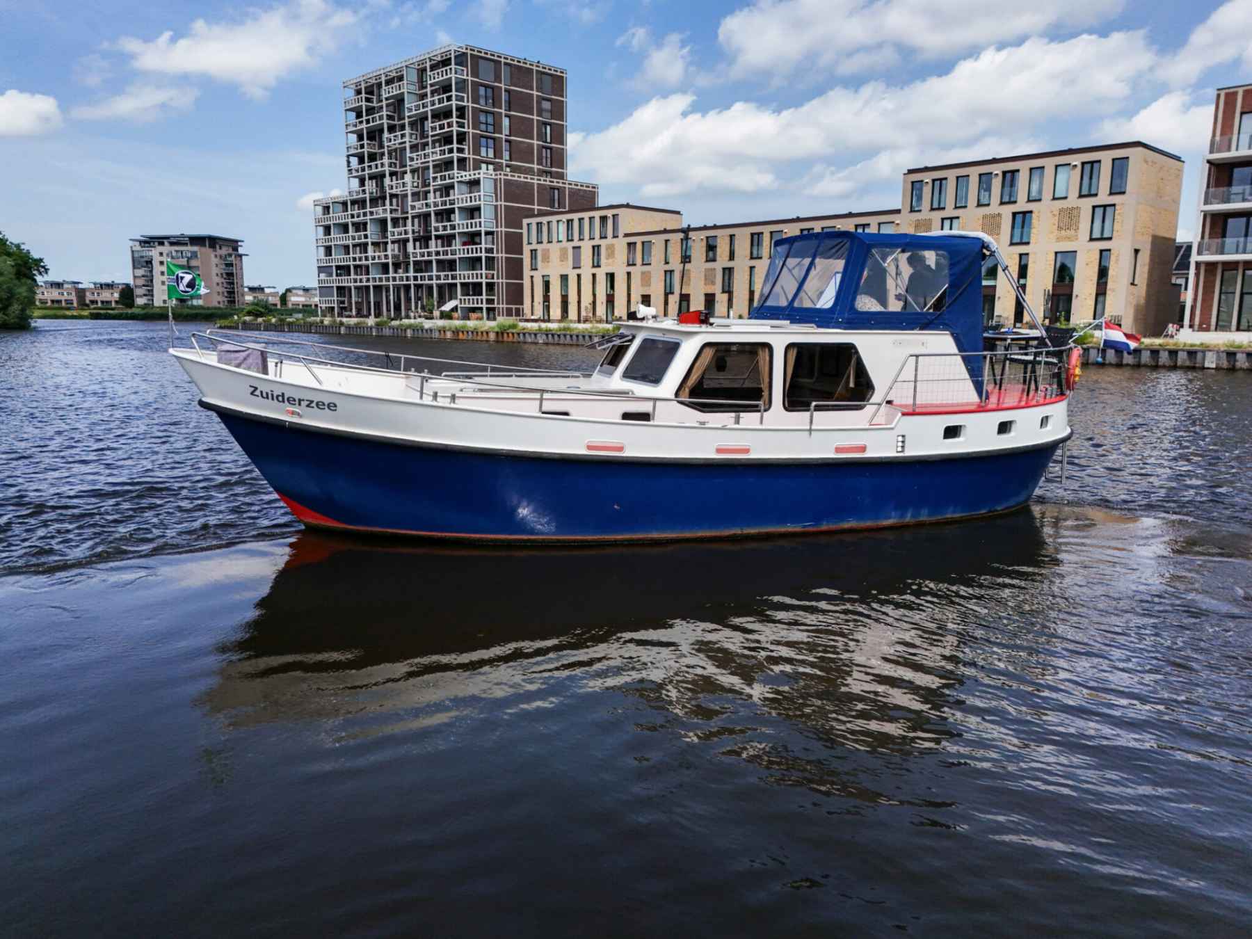 Motorboot Monty Bank Kotter 38 AK Cabrio