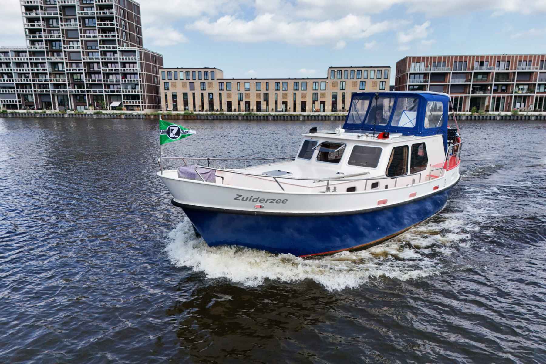Motorboot Monty Bank Kotter 38 AK Cabrio