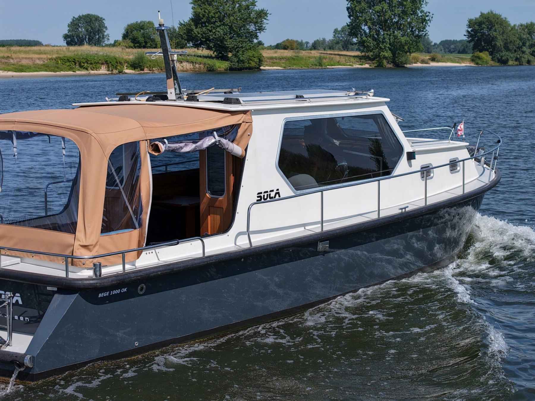 Motorboot Bege 1000 OK Spiegeldeur