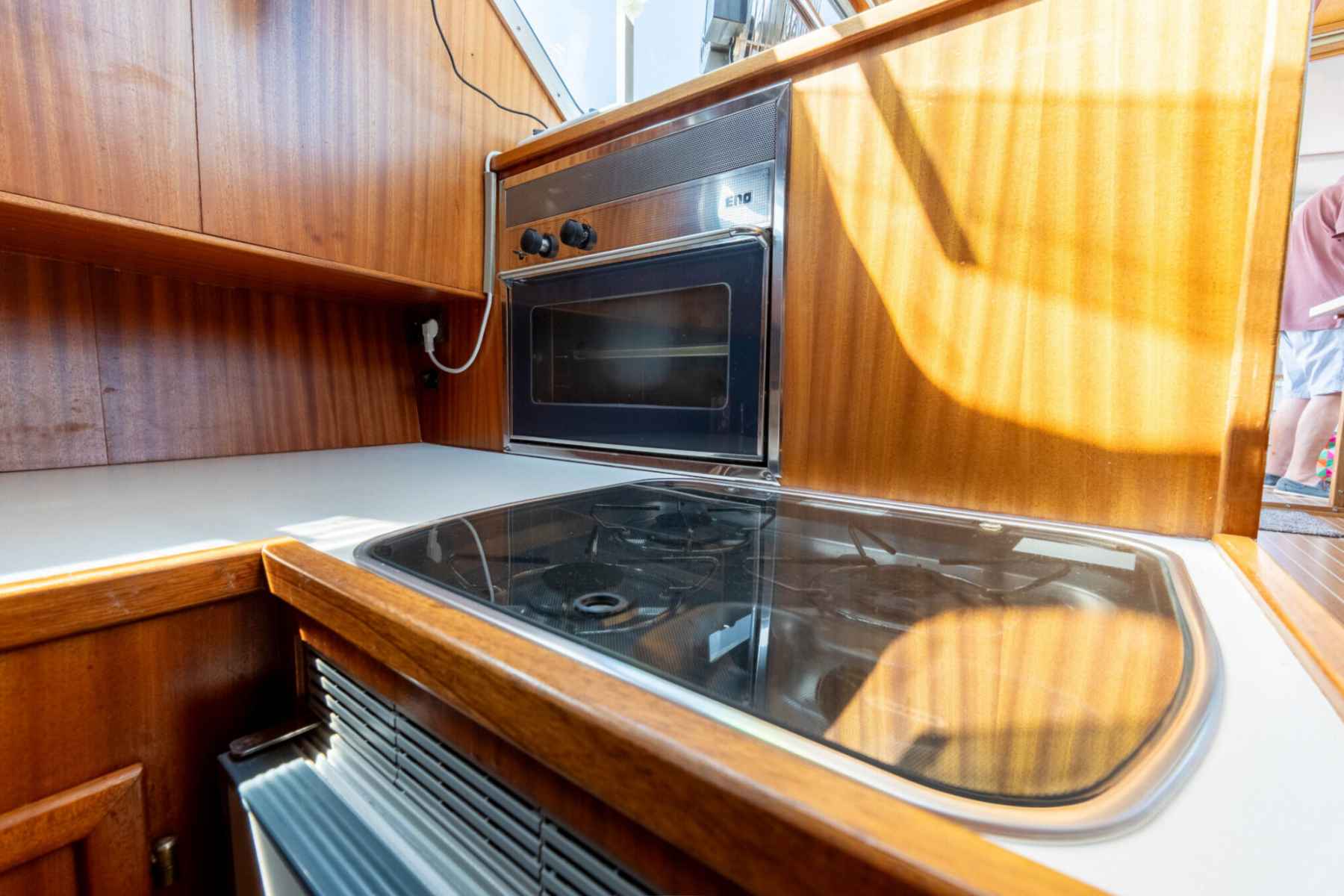 Motorboot Bege 1000 OK Spiegeldeur