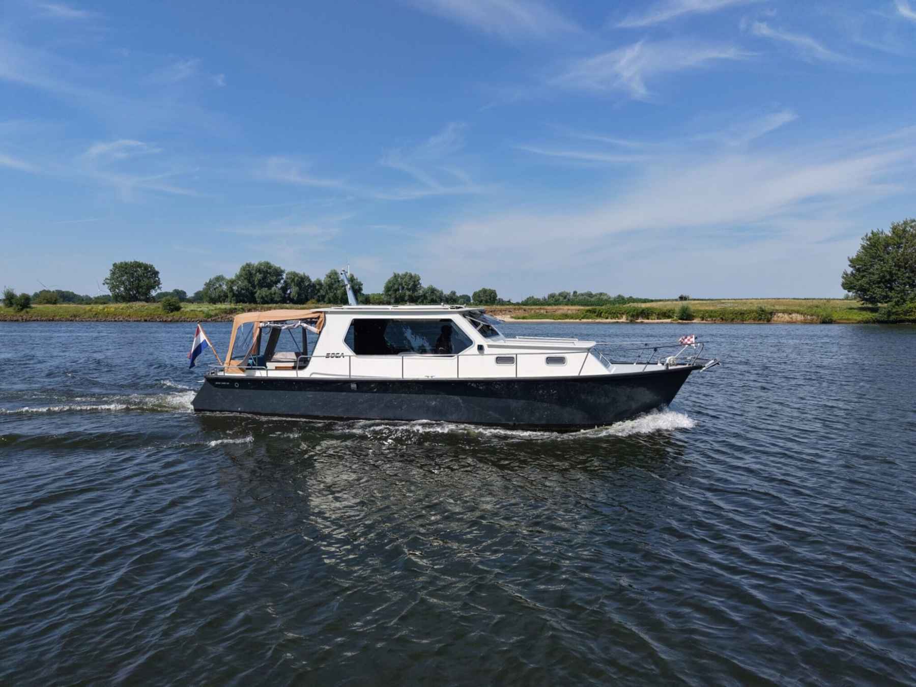 Motorboot Bege 1000 OK Spiegeldeur