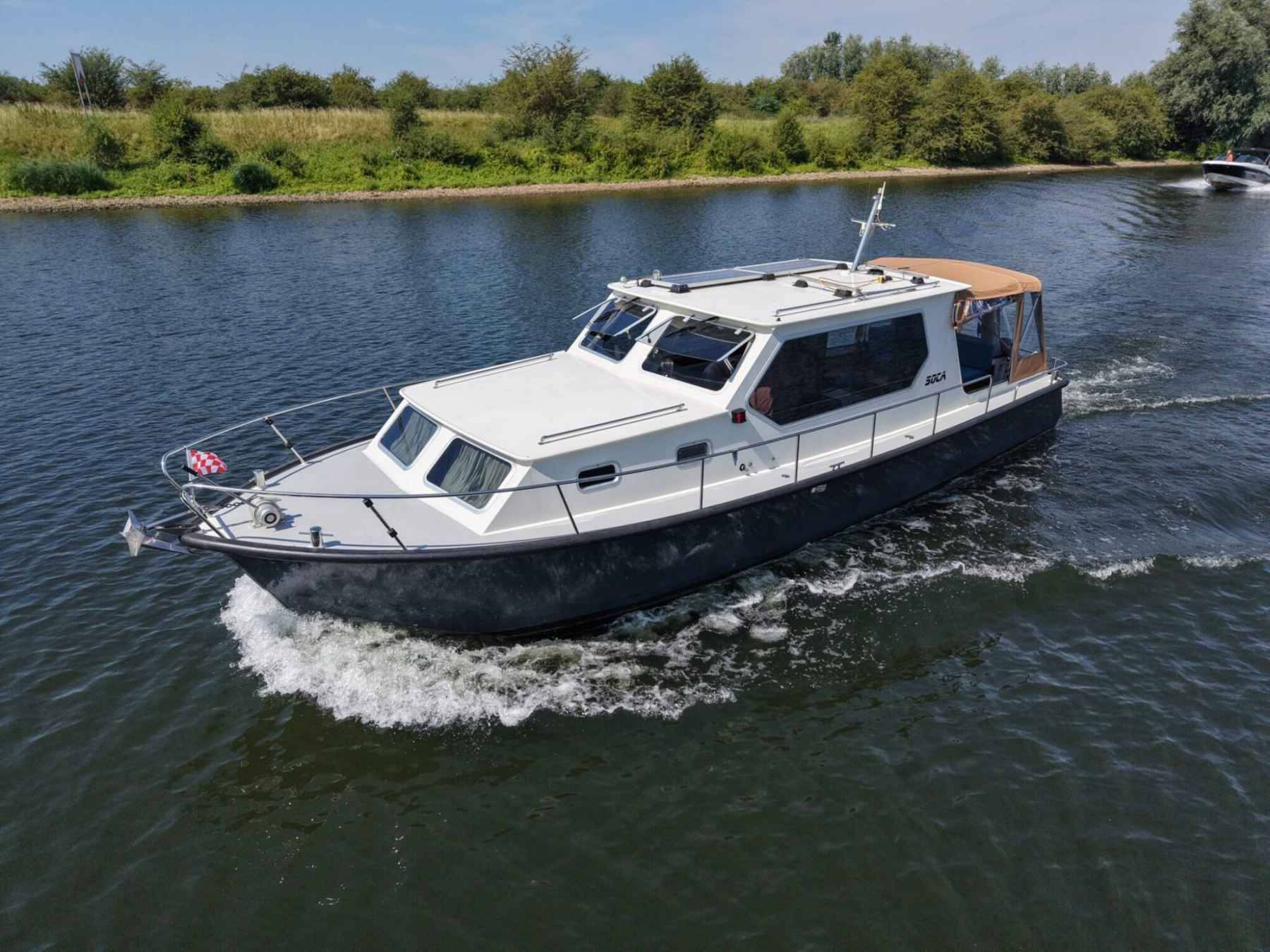 Motorboot Bege 1000 OK Spiegeldeur