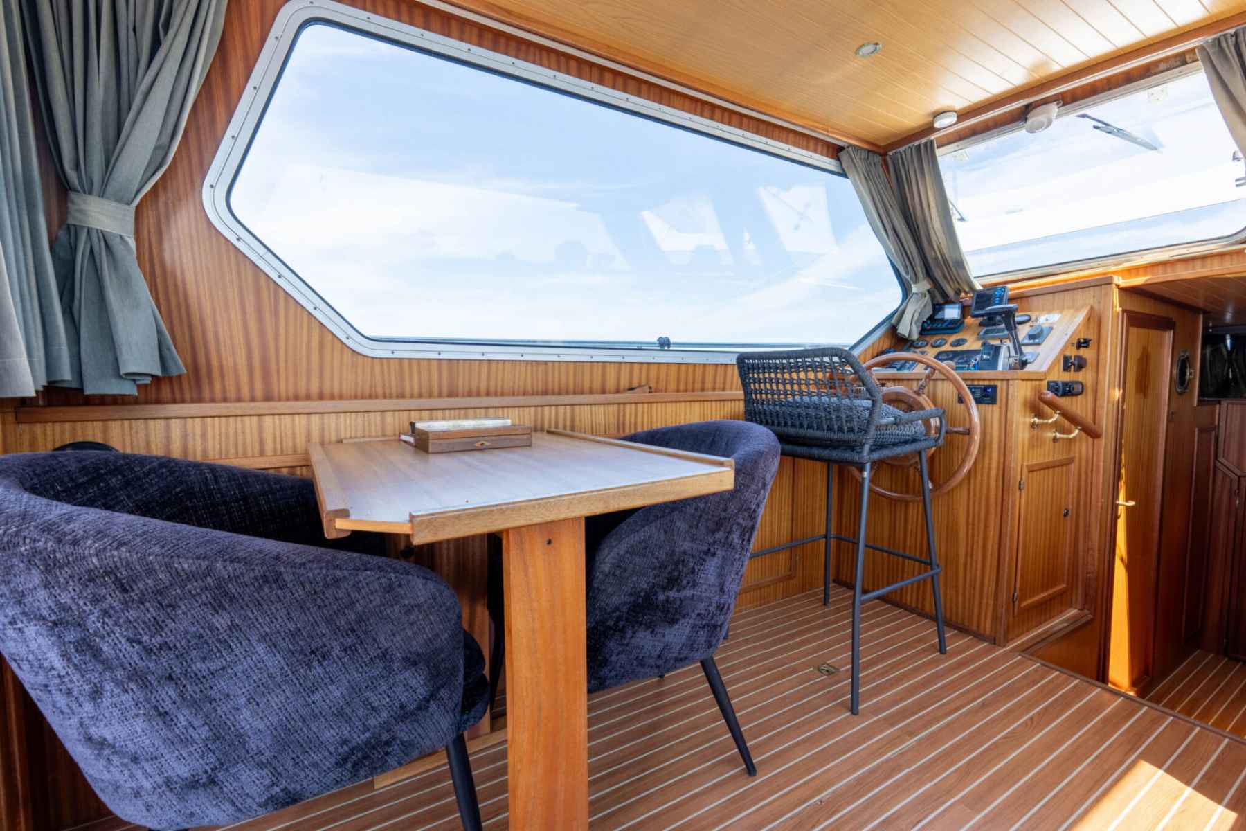 Motorboot Bege 1000 OK Spiegeldeur