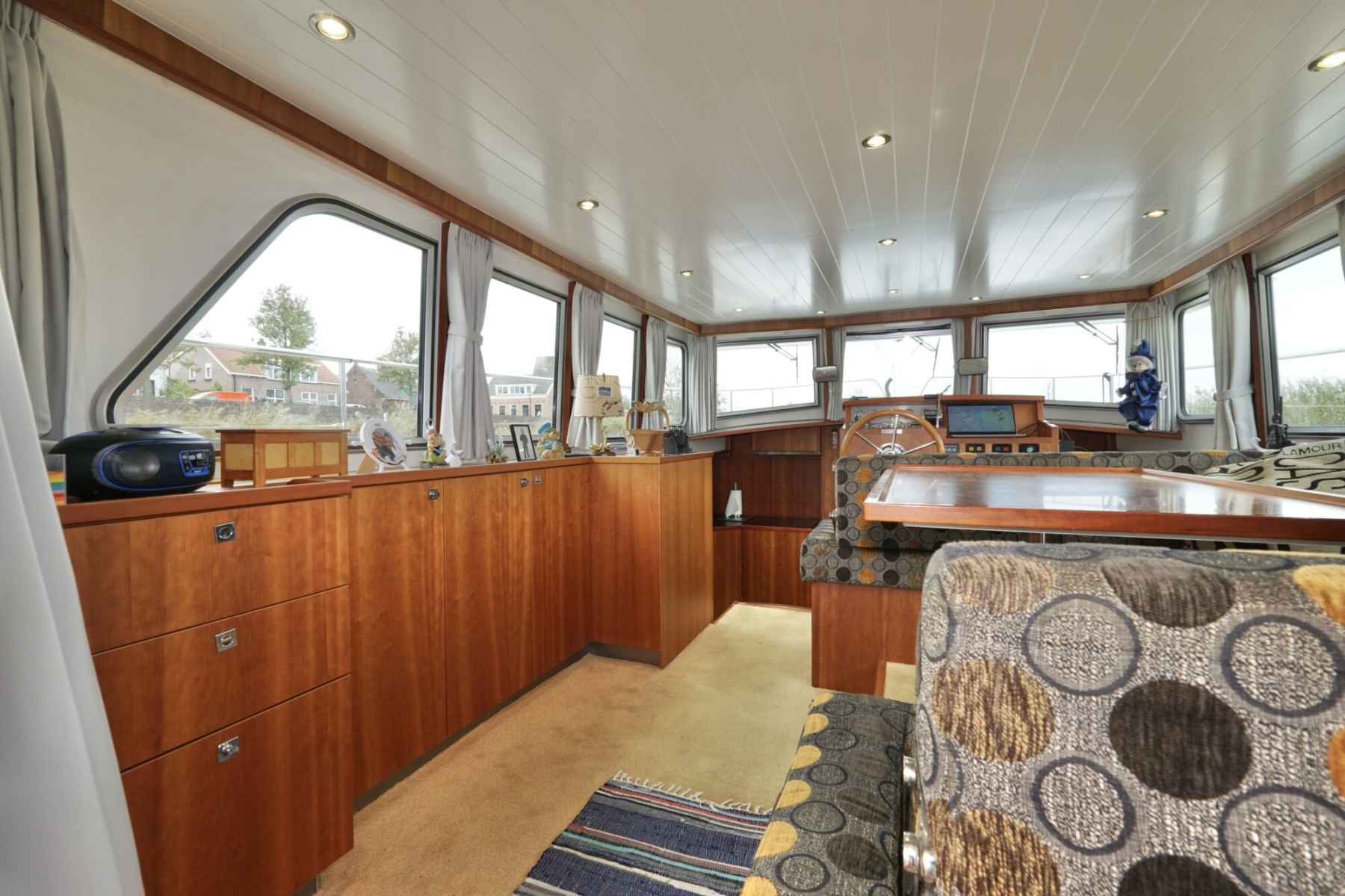 Motorboot Serious Yachts Gently Low Bridge 45 Sedan