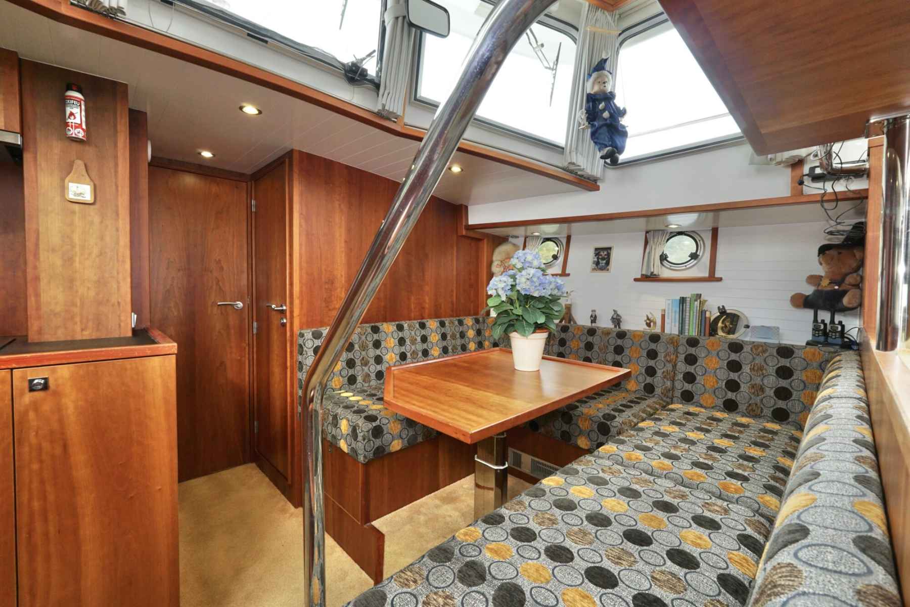 Motorboot Serious Yachts Gently Low Bridge 45 Sedan
