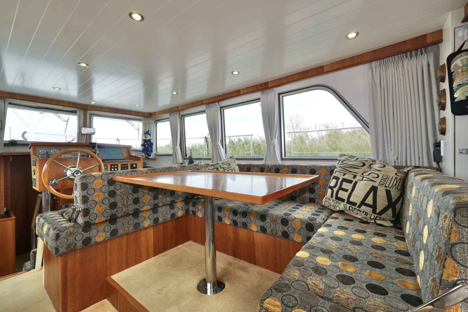 Motorboot Serious Yachts Gently Low Bridge 45 Sedan