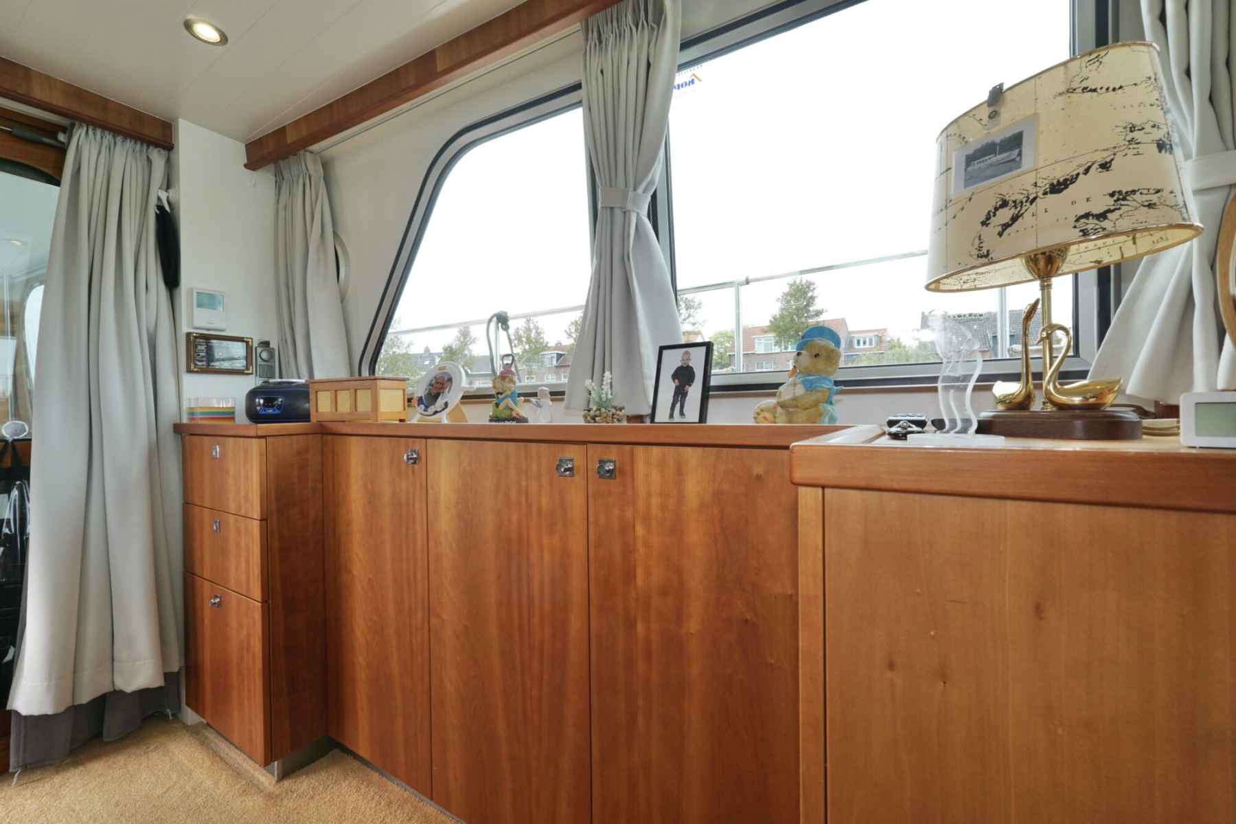Motorboot Serious Yachts Gently Low Bridge 45 Sedan