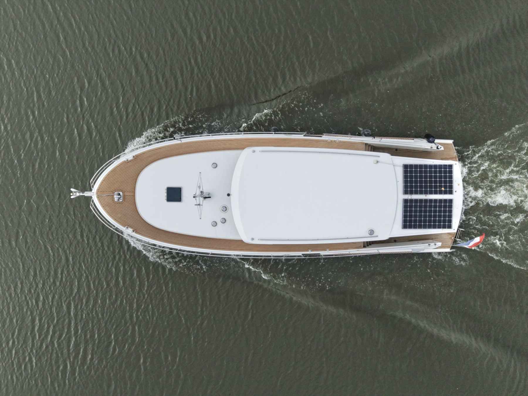 Motorboot Serious Yachts Gently Low Bridge 45 Sedan