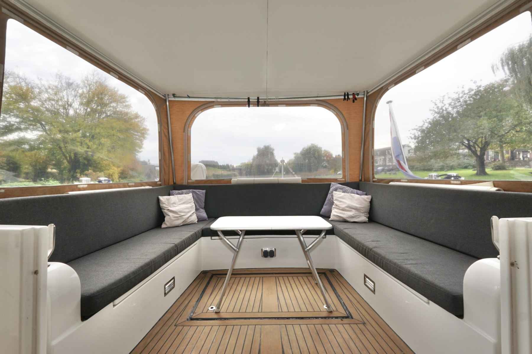 Motorboot Serious Yachts Gently Low Bridge 45 Sedan