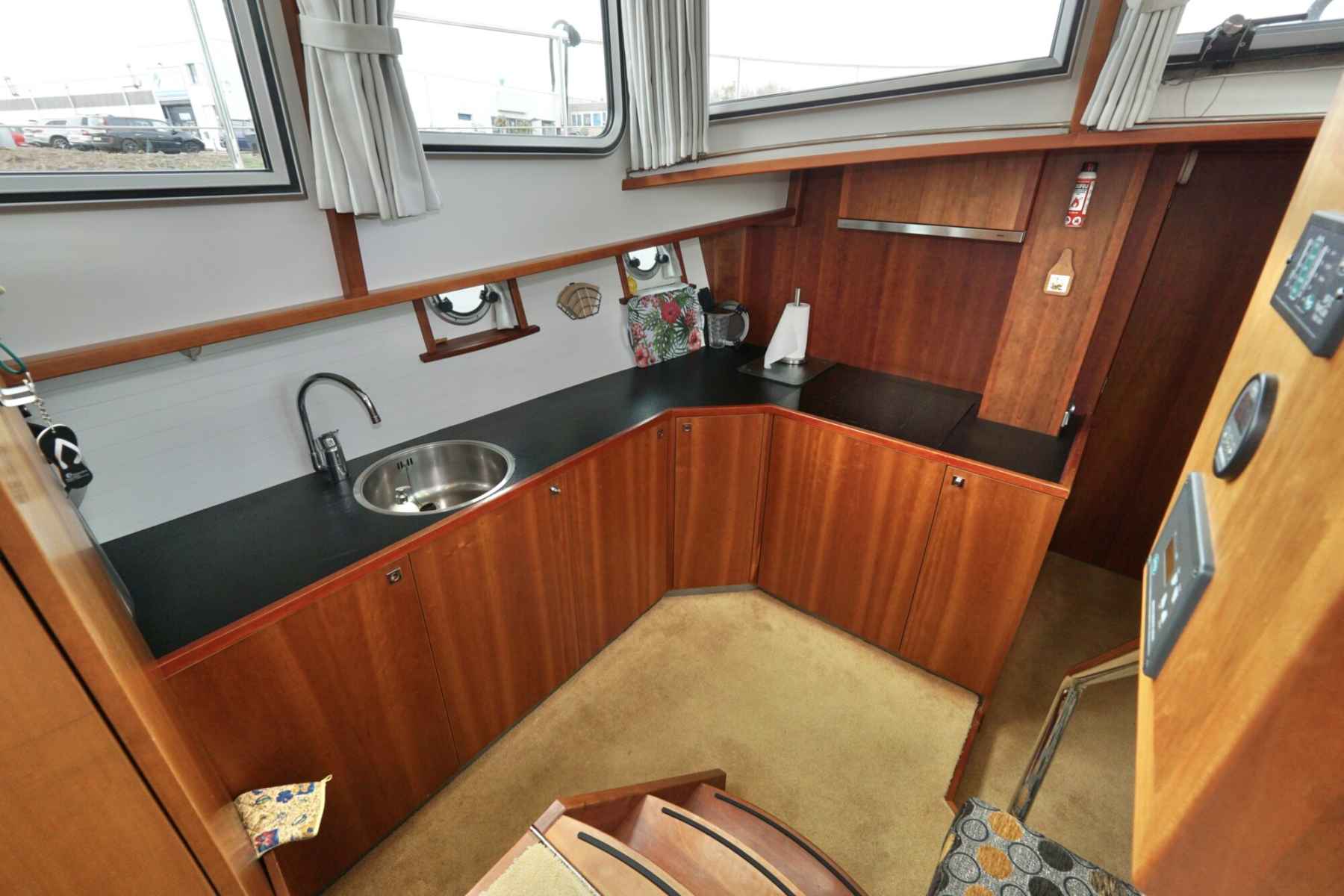 Motorboot Serious Yachts Gently Low Bridge 45 Sedan