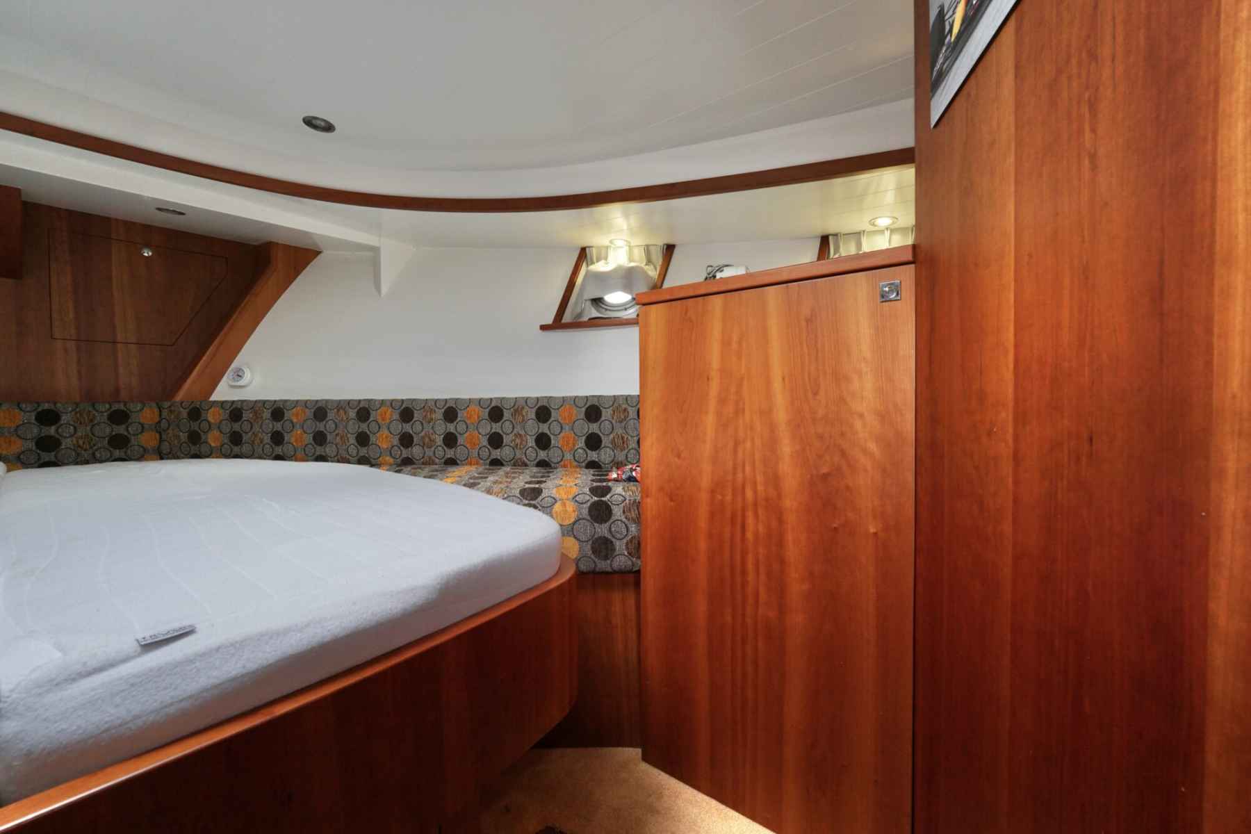Motorboot Serious Yachts Gently Low Bridge 45 Sedan