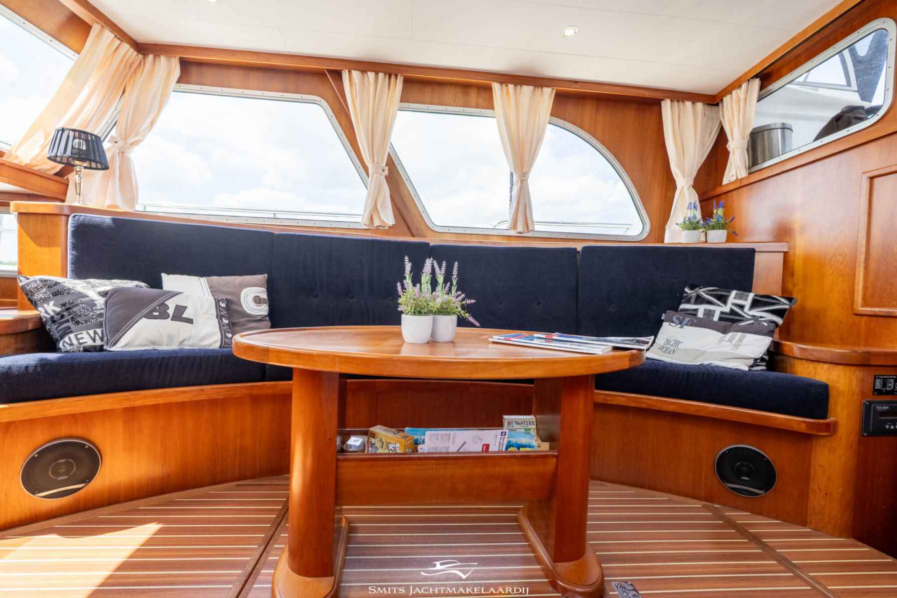 Motorboot Amirante Kruiser 12.50 AK Cabrio