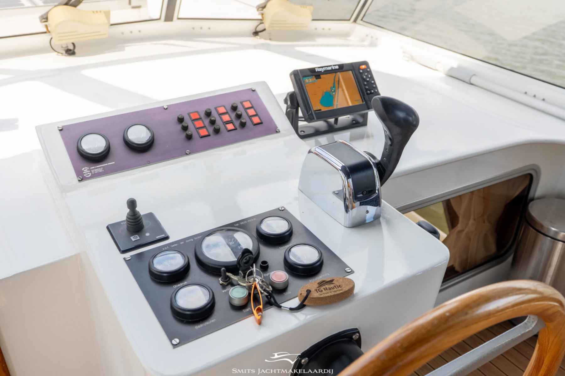 Motorboot Amirante Kruiser 12.50 AK Cabrio