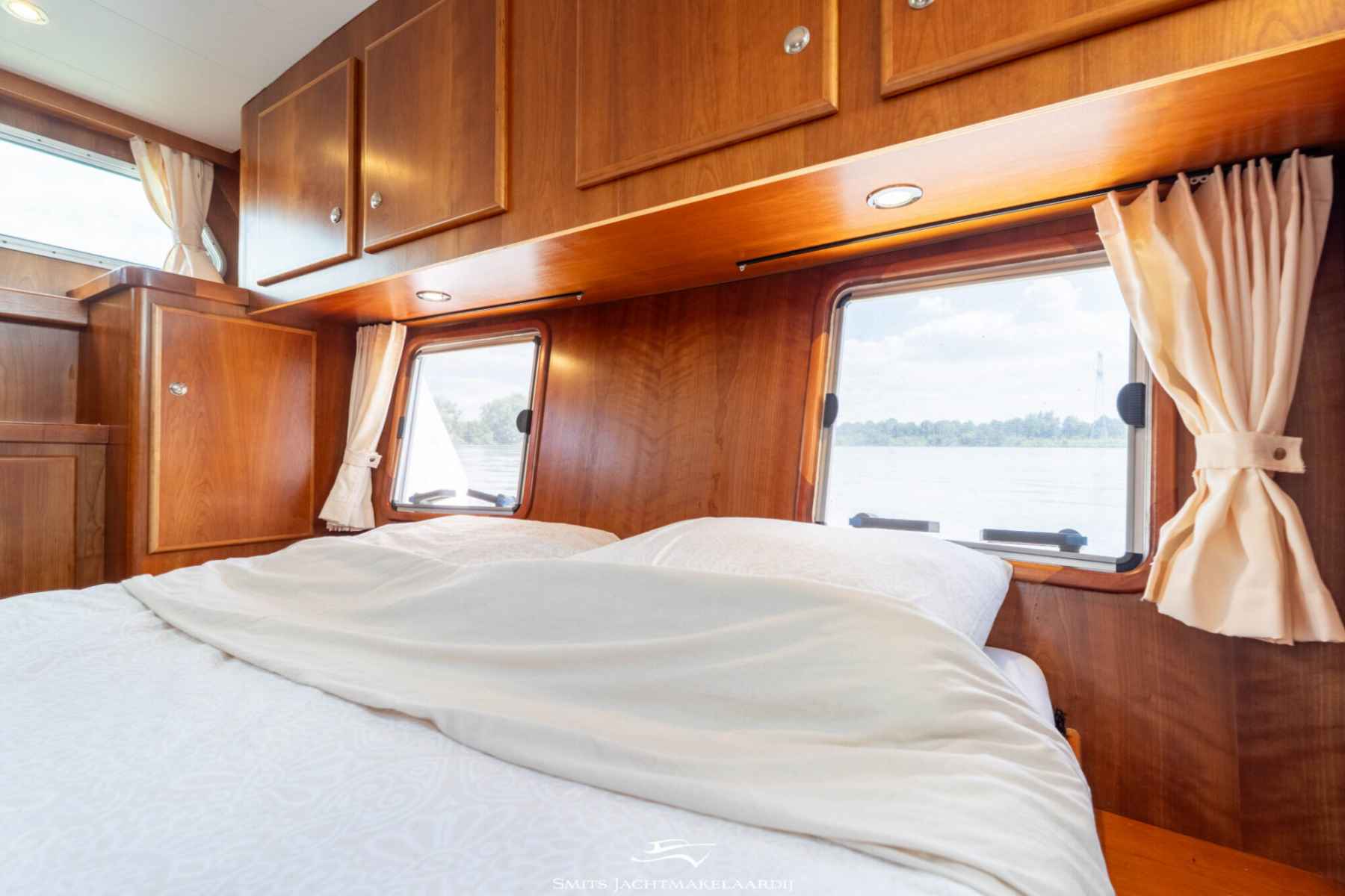 Motorboot Amirante Kruiser 12.50 AK Cabrio