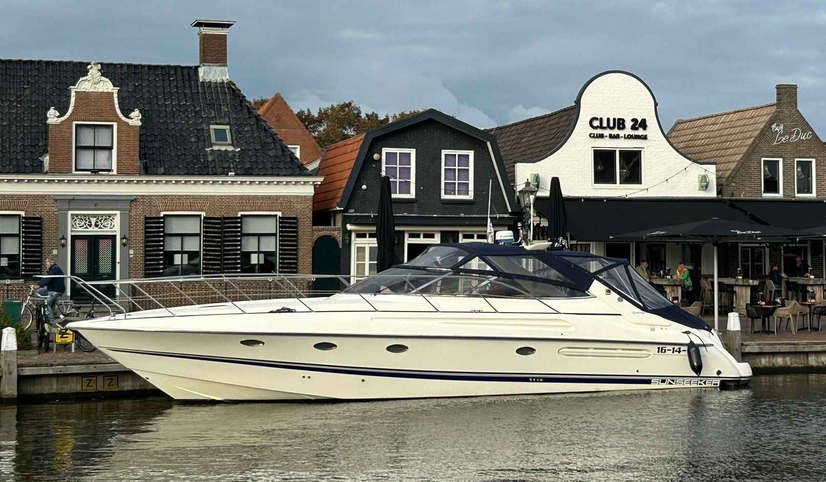 Motorboot Sunseeker Camarque 47 Cabrio