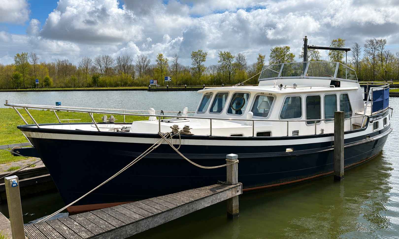 Motorboot Super Lauwersmeer Kotter 12.80 AK Cabrio