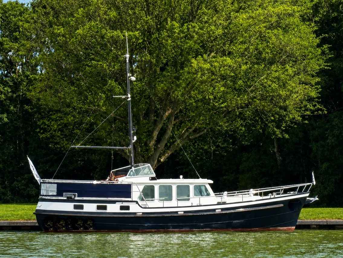 Motorboot Super Lauwersmeer Kotter 12.80 AK Cabrio