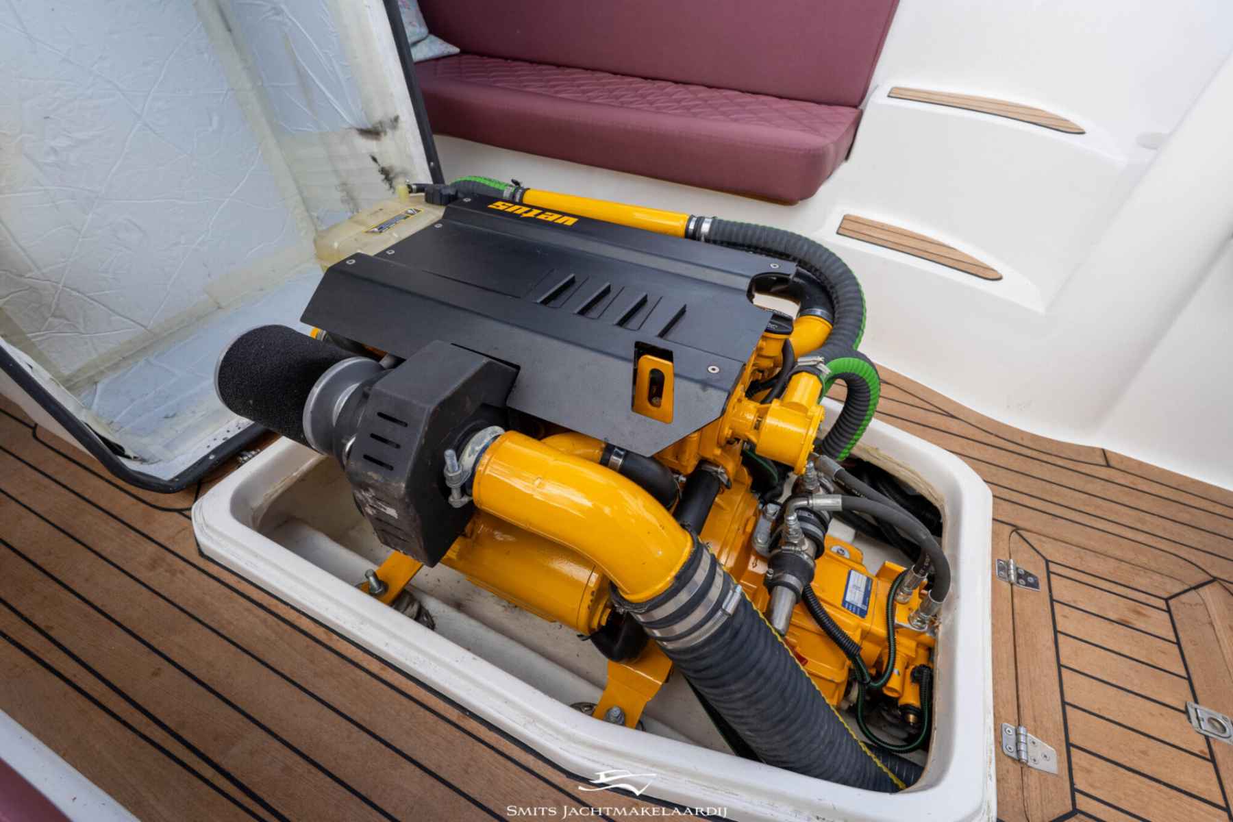 Motorboot Bola GS Tender 27 Semi Cabin