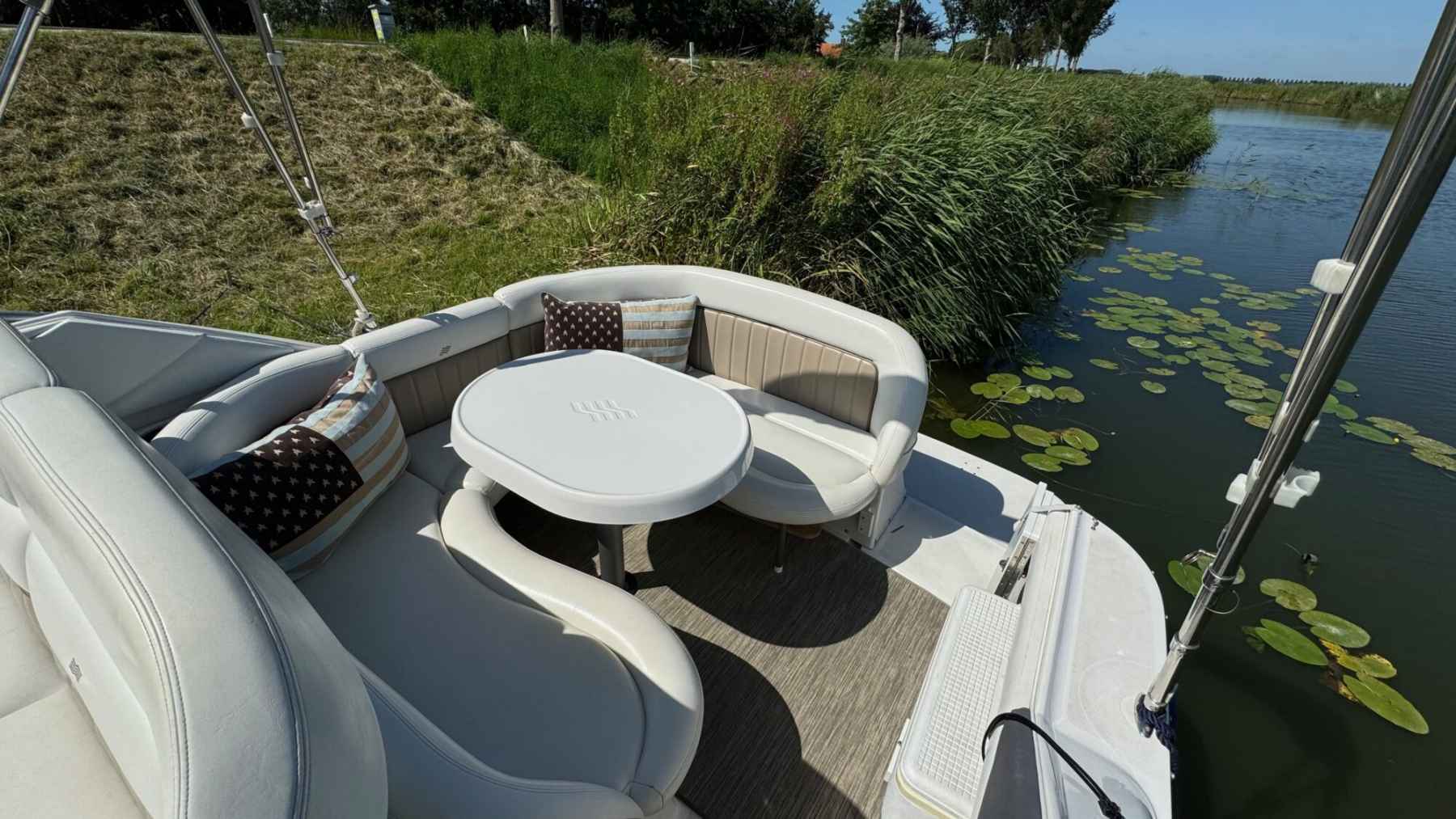 Motorboot Four Winns 248 Vista