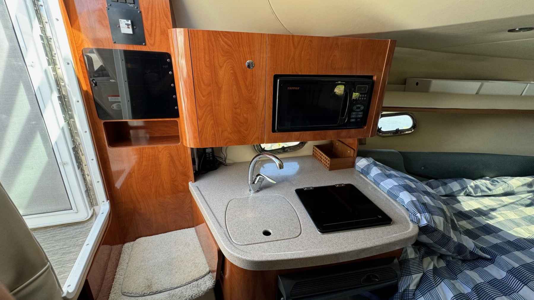 Motorboot Four Winns 248 Vista