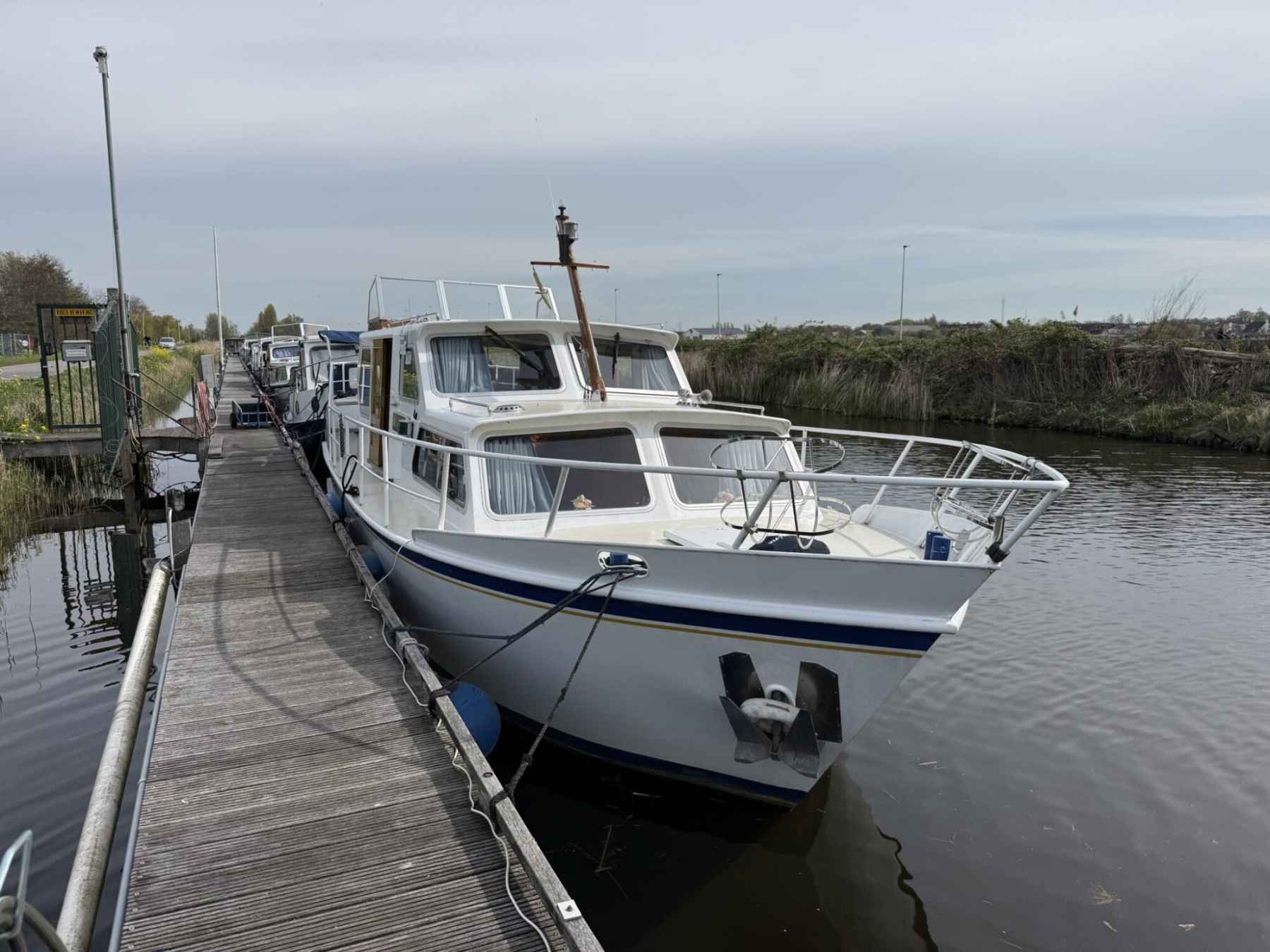 Motorboot Target Saloon 11.00 AK Cabrio