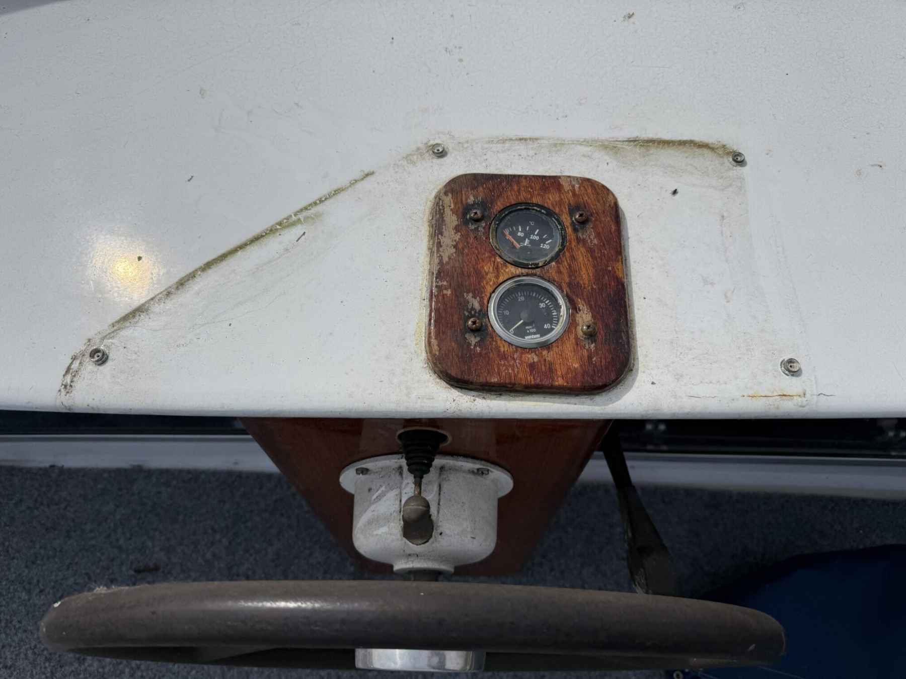 Motorboot Target Saloon 11.00 AK Cabrio