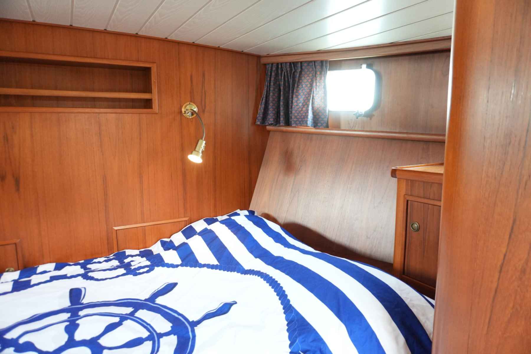 Motorboot Monty Bank Kotter 41 AK Cabrio