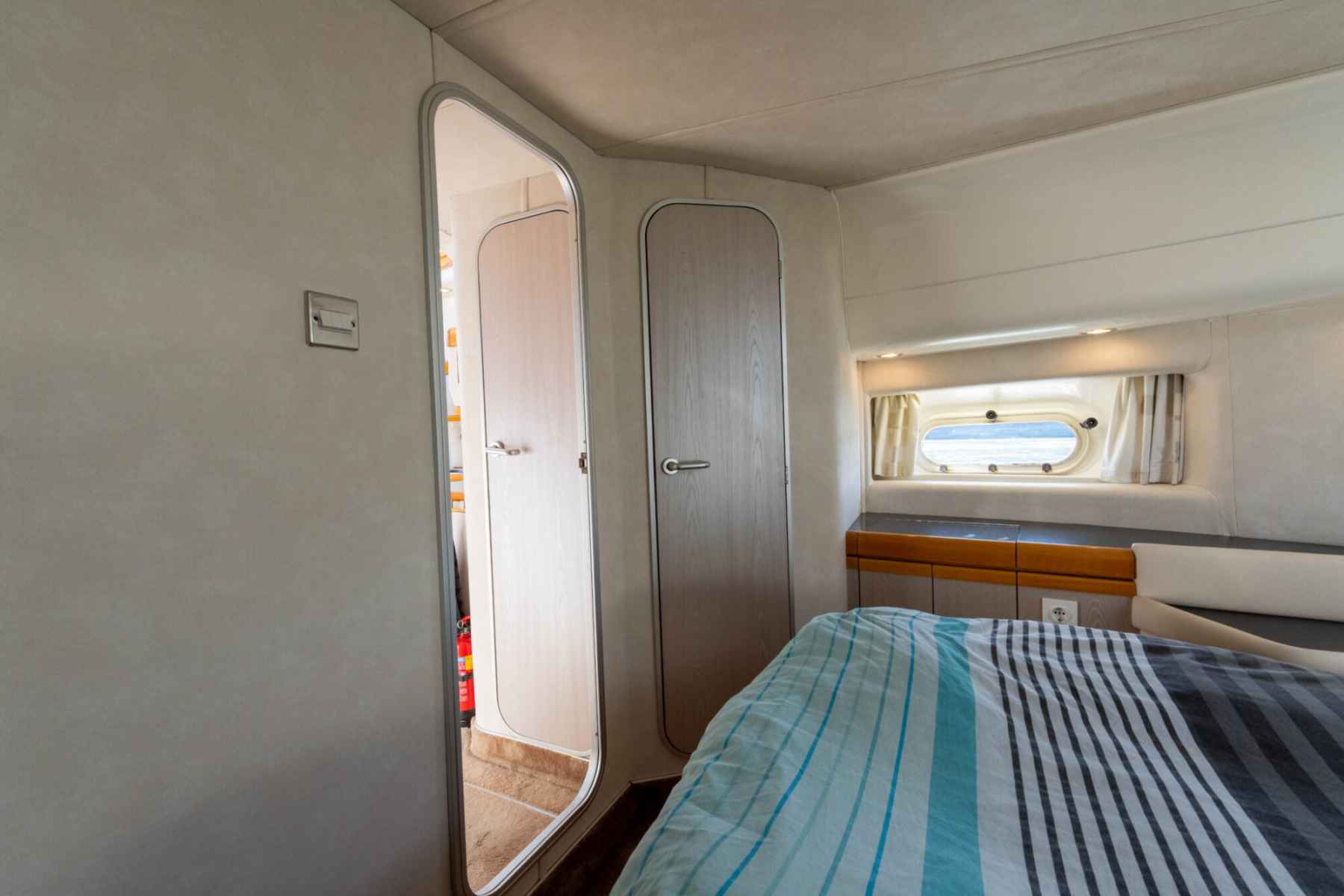 Motorboot Sealine Statesmen 450