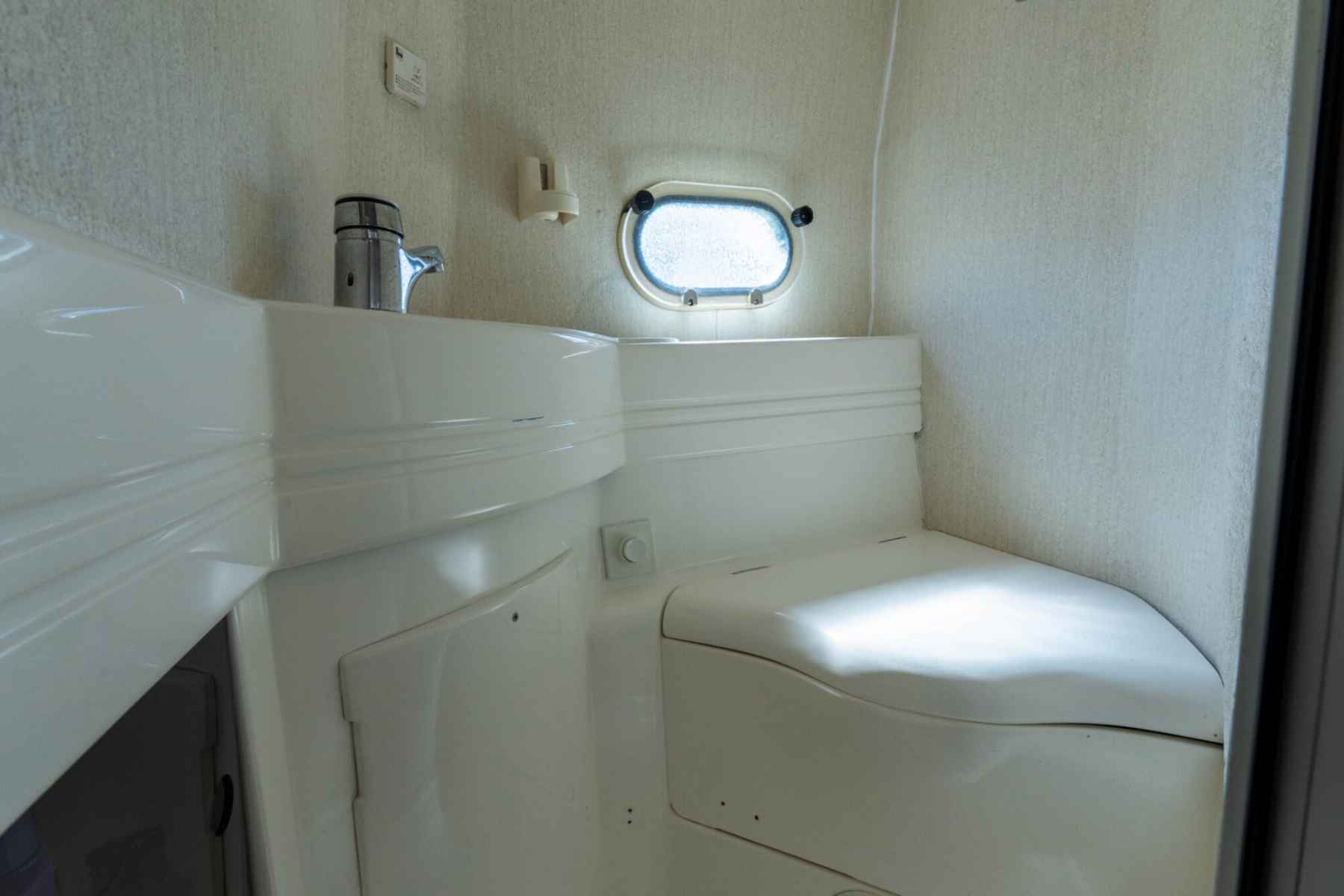 Motorboot Sealine Statesmen 450