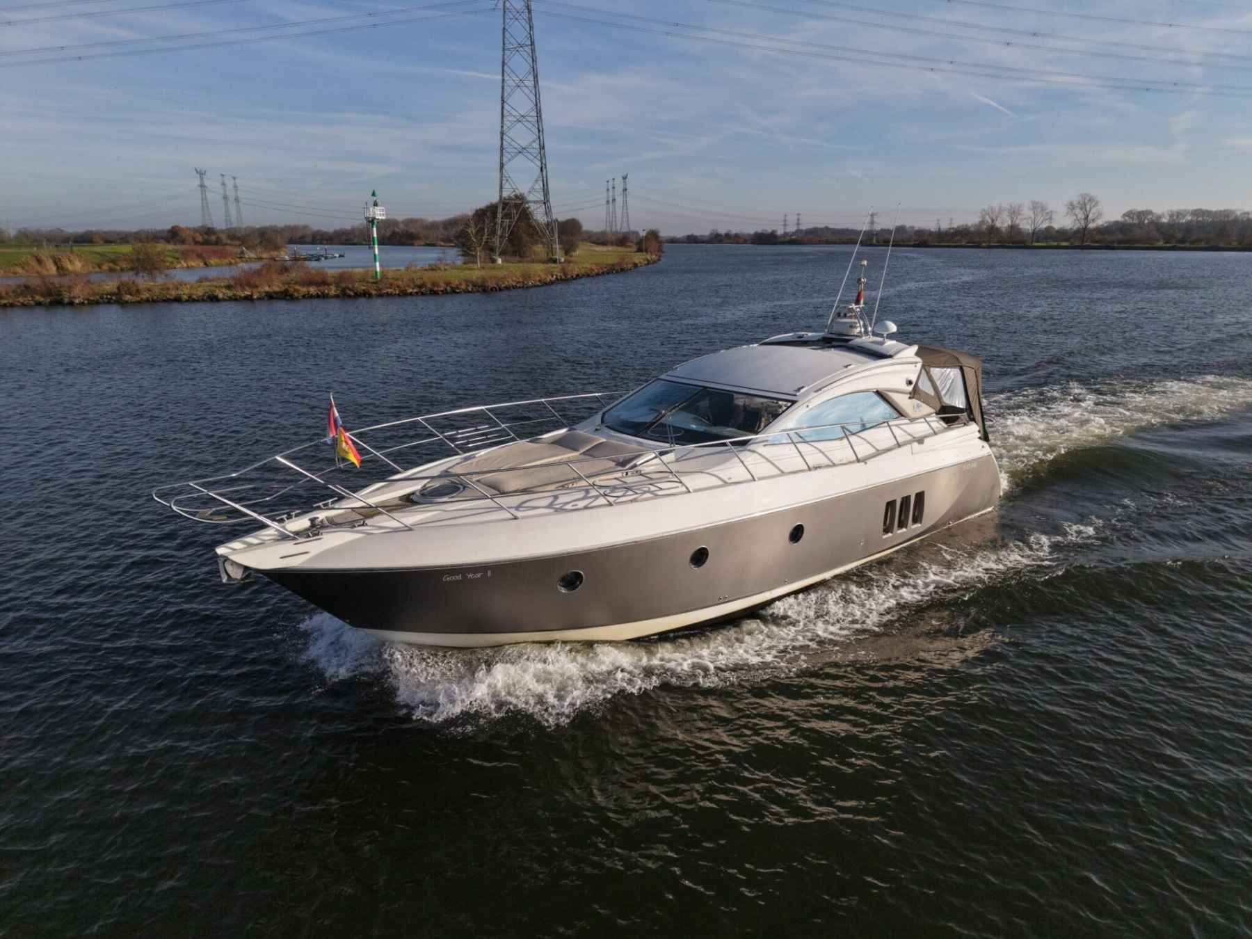 Motorboot Sessa C46 HT IPS