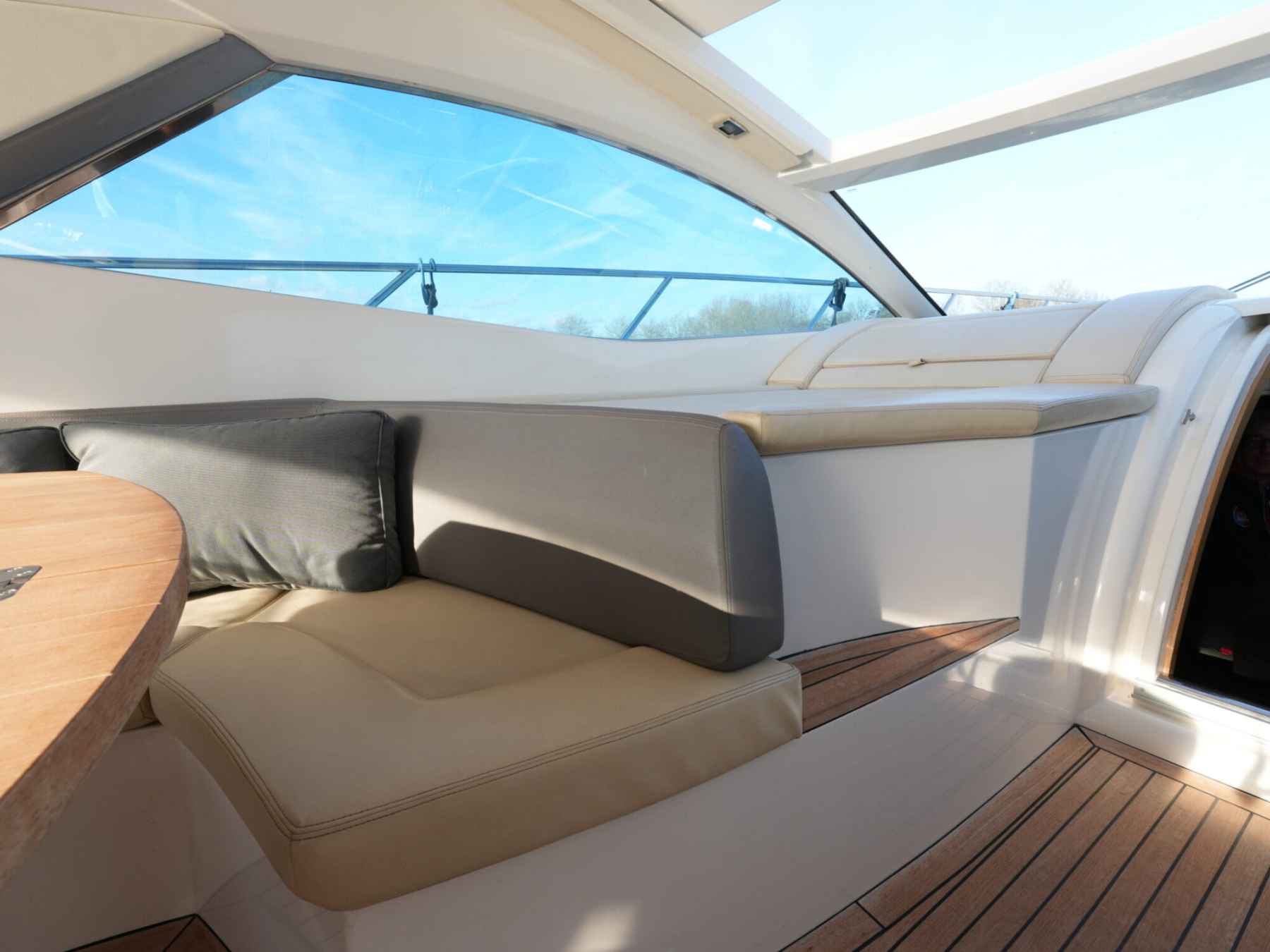 Motorboot Sessa C46 HT IPS