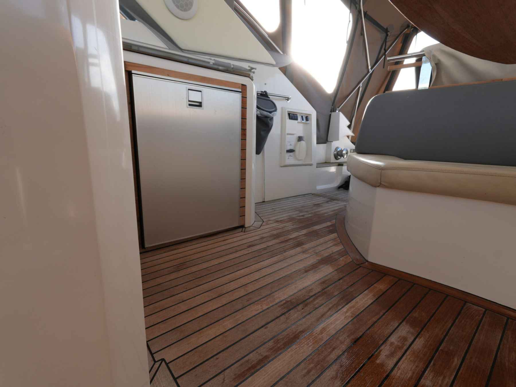 Motorboot Sessa C46 HT IPS