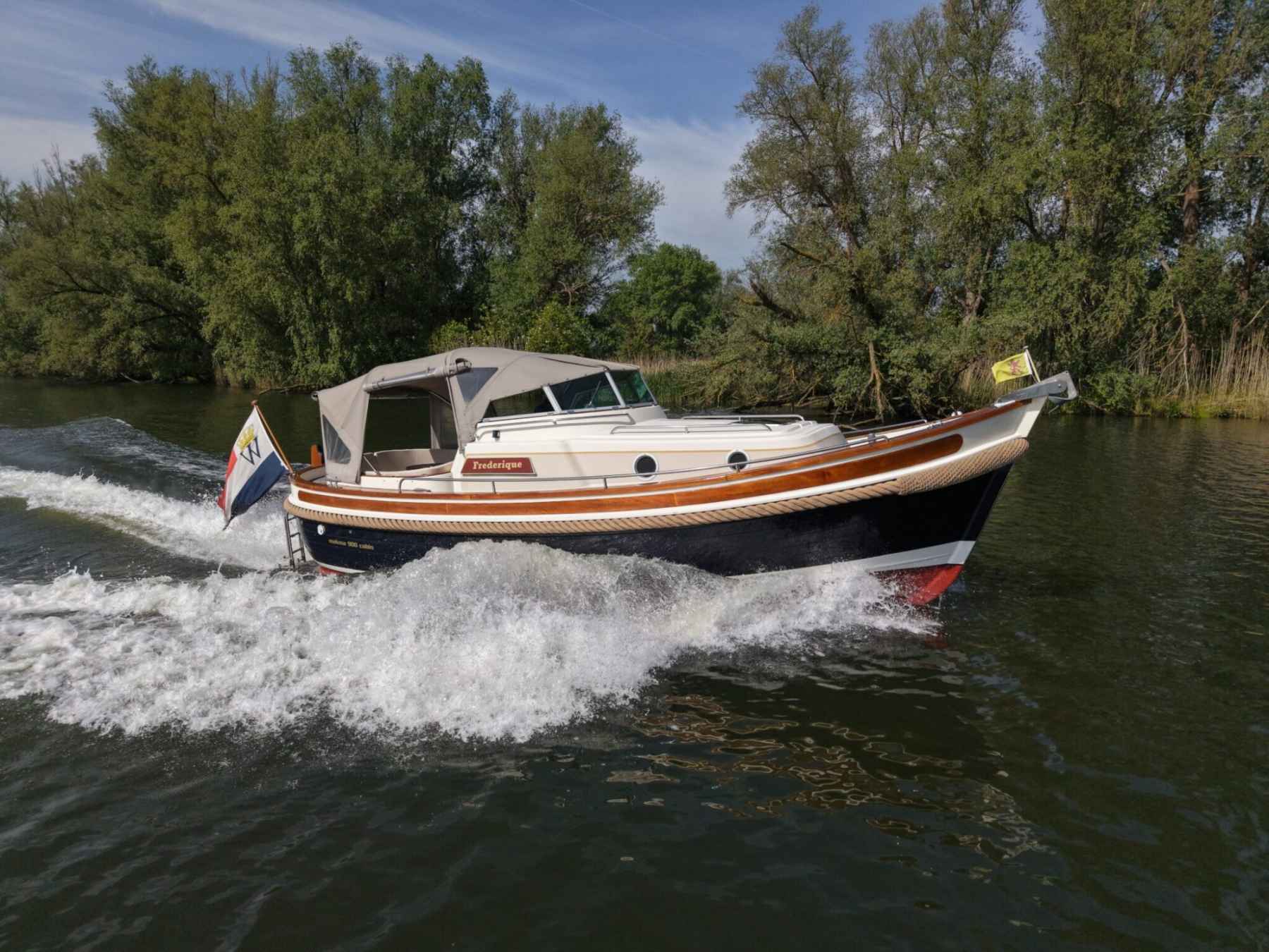 Motorboot Makma 900 Cabin
