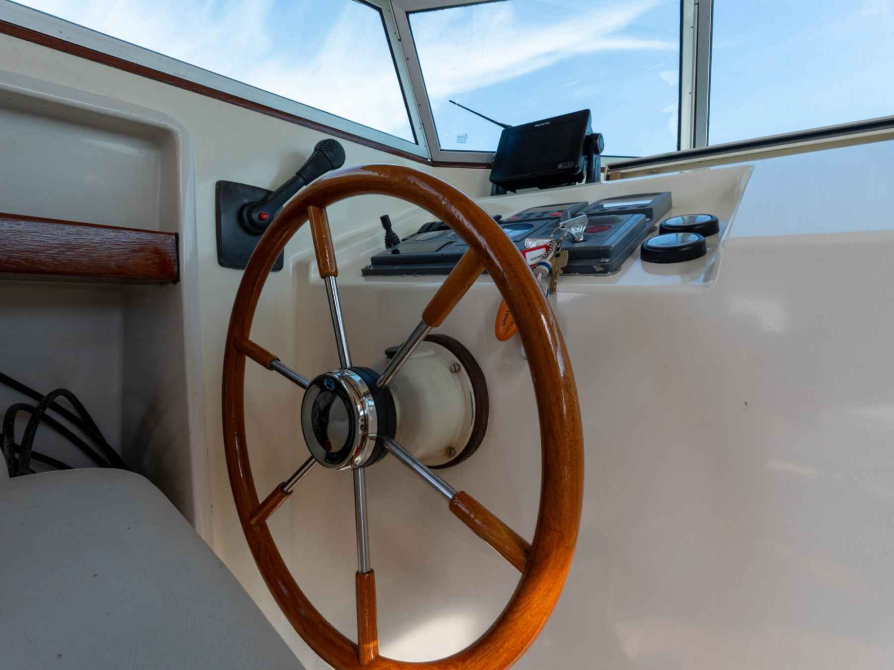 Motorboot Makma 900 Cabin