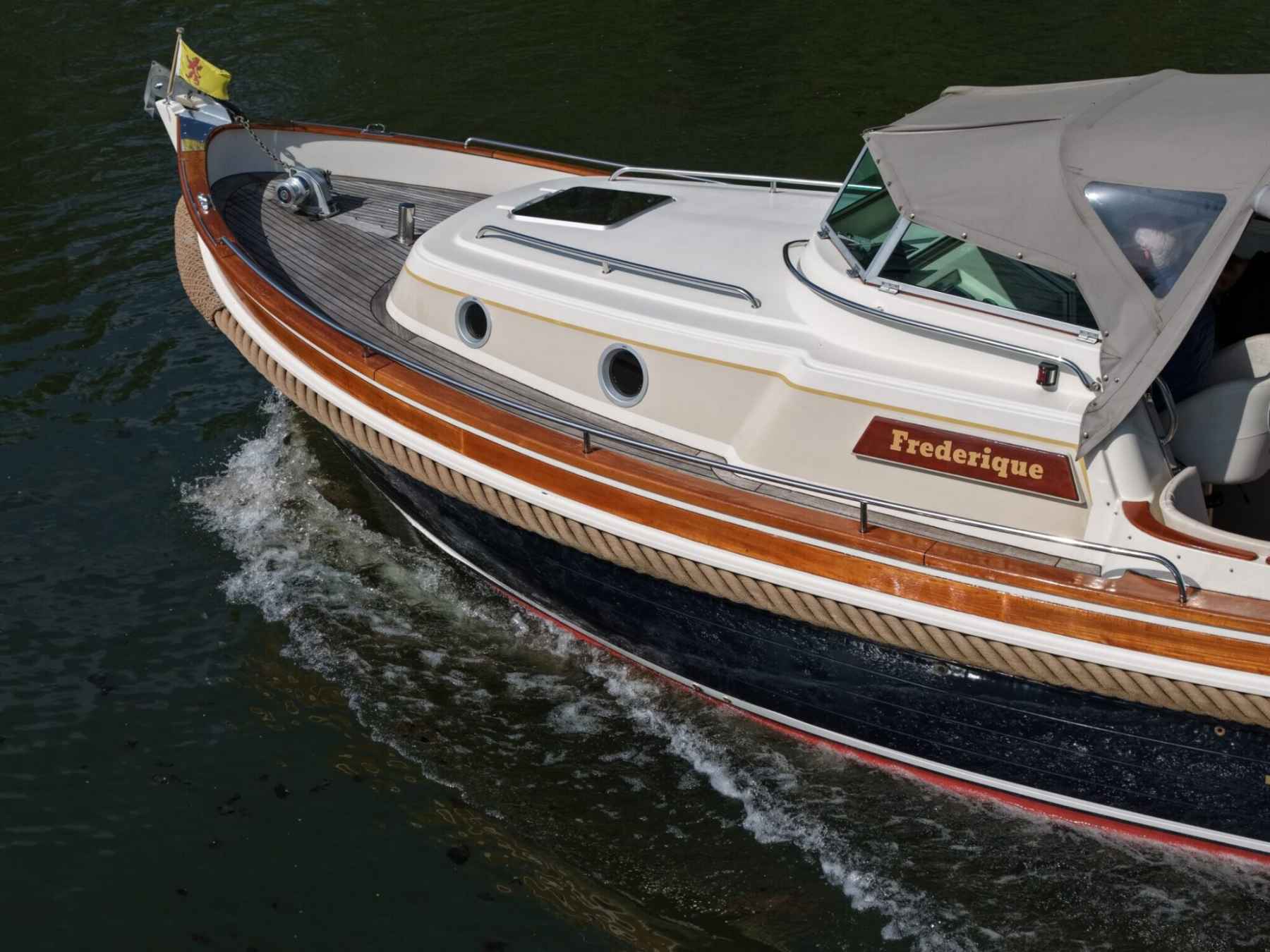 Motorboot Makma 900 Cabin