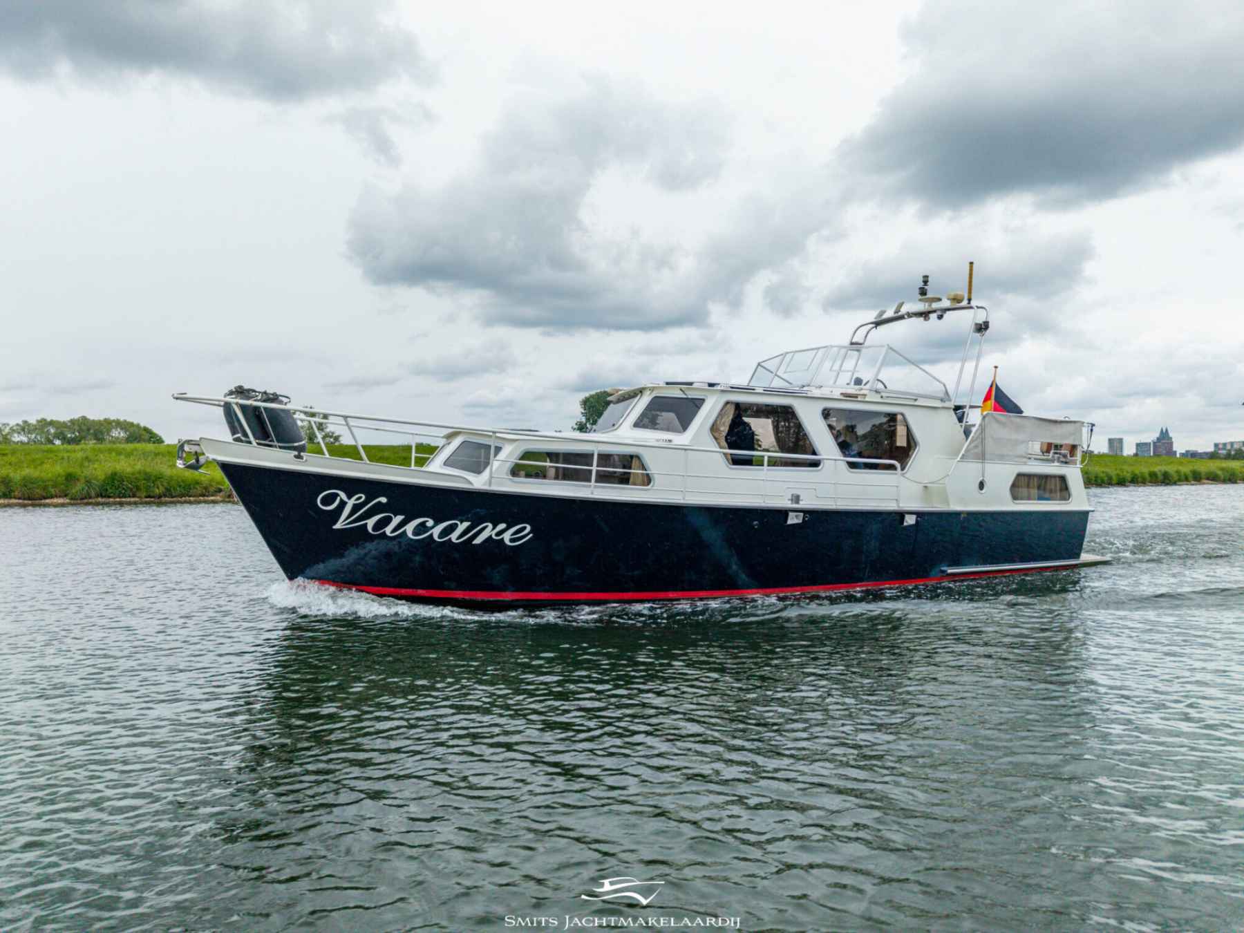 Motorboot Waterman Kruiser 12.50 AK Cabrio