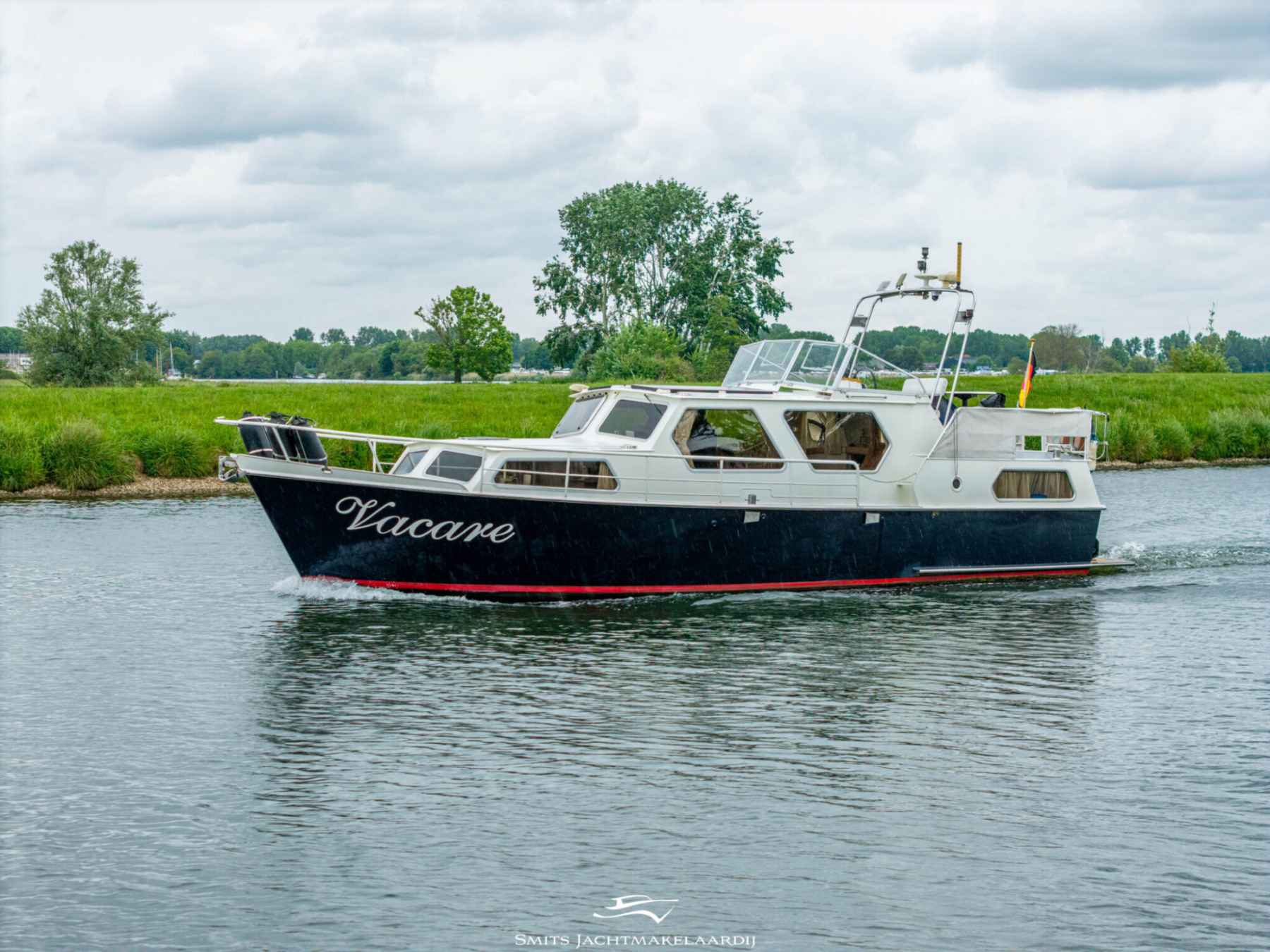 Motorboot Waterman Kruiser 12.50 AK Cabrio
