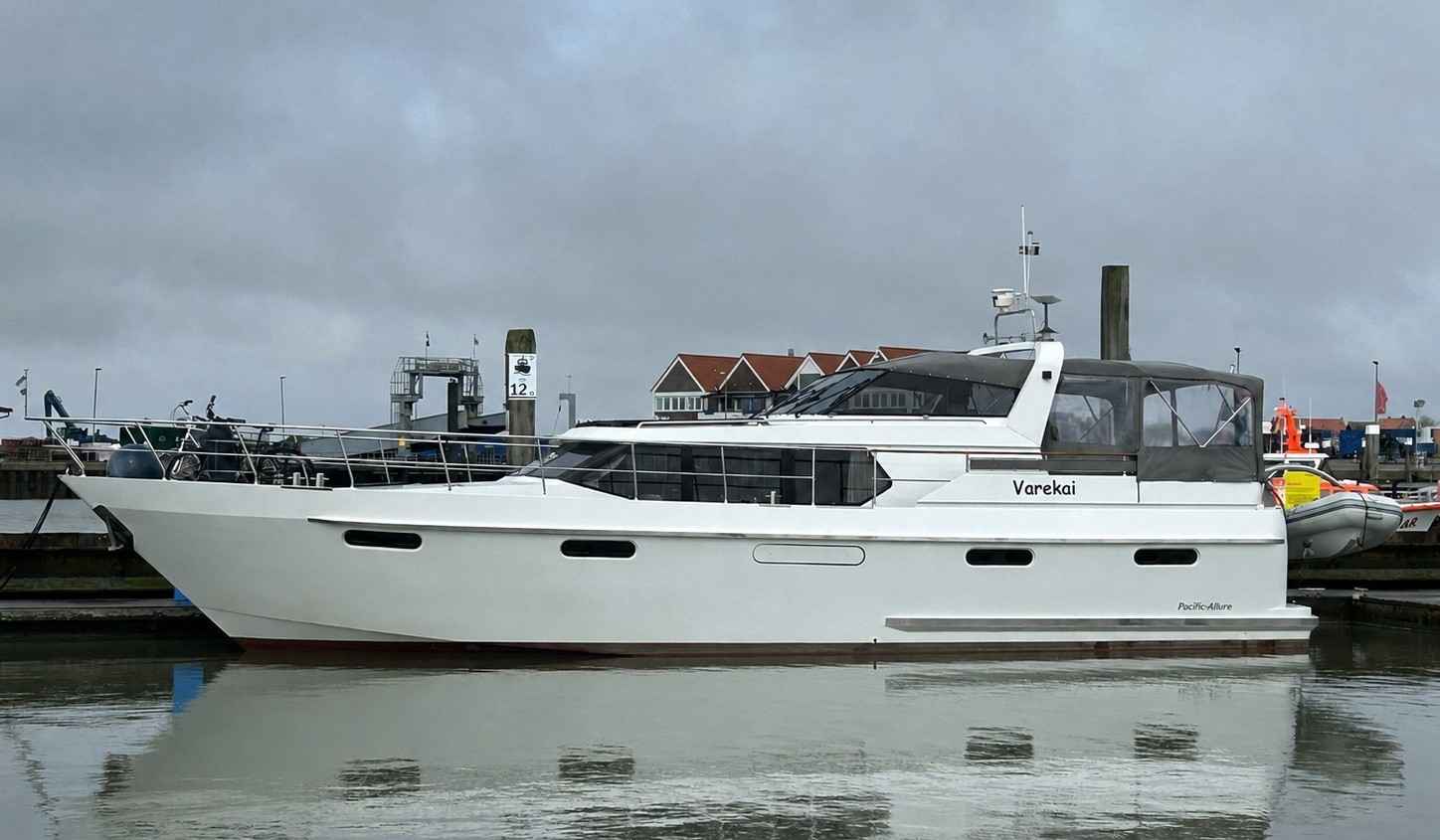Motorboot Van den Hoven Allure 155 Cabrio