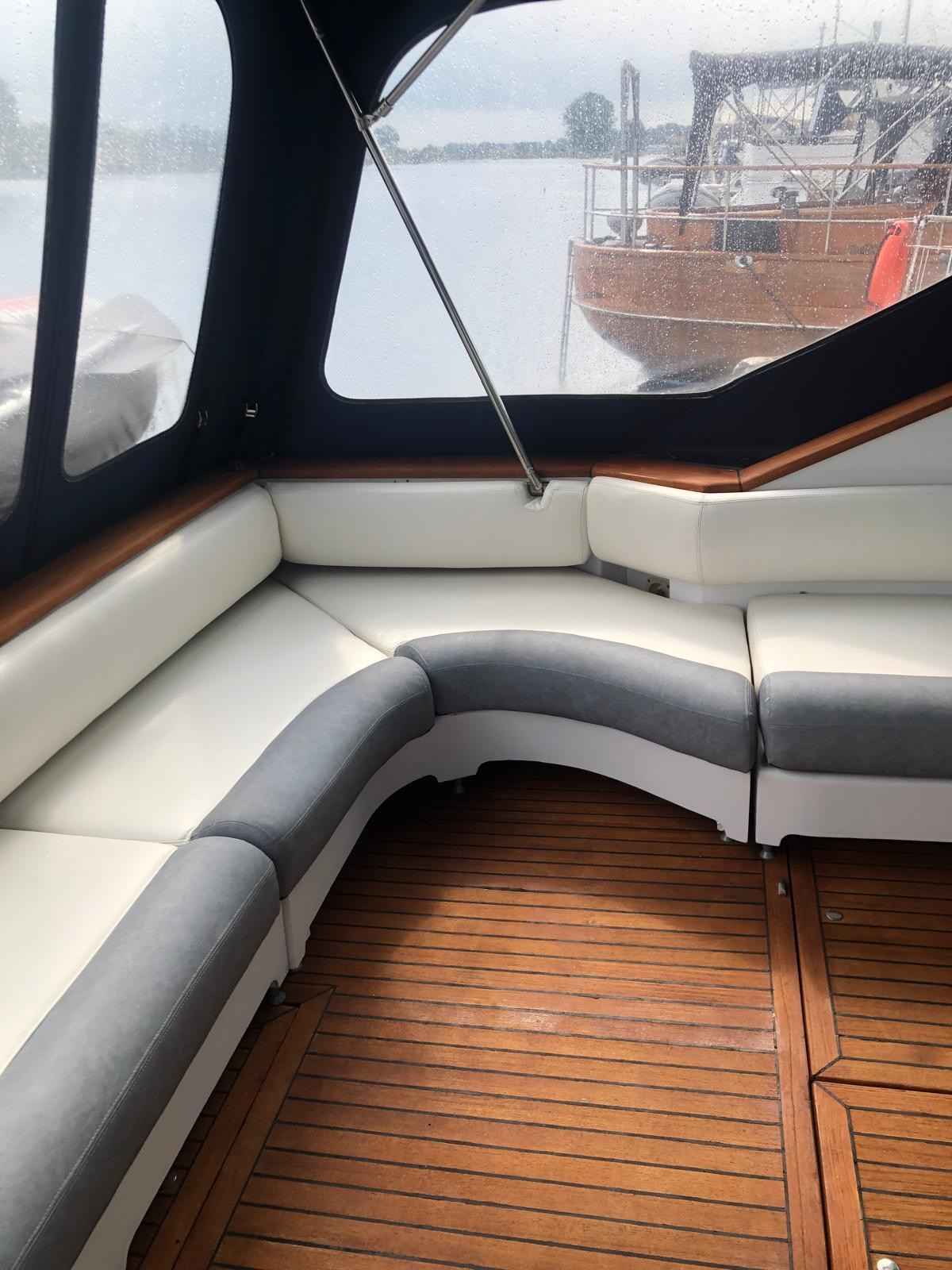 Motorboot Sea Ray 400 Express Cruiser