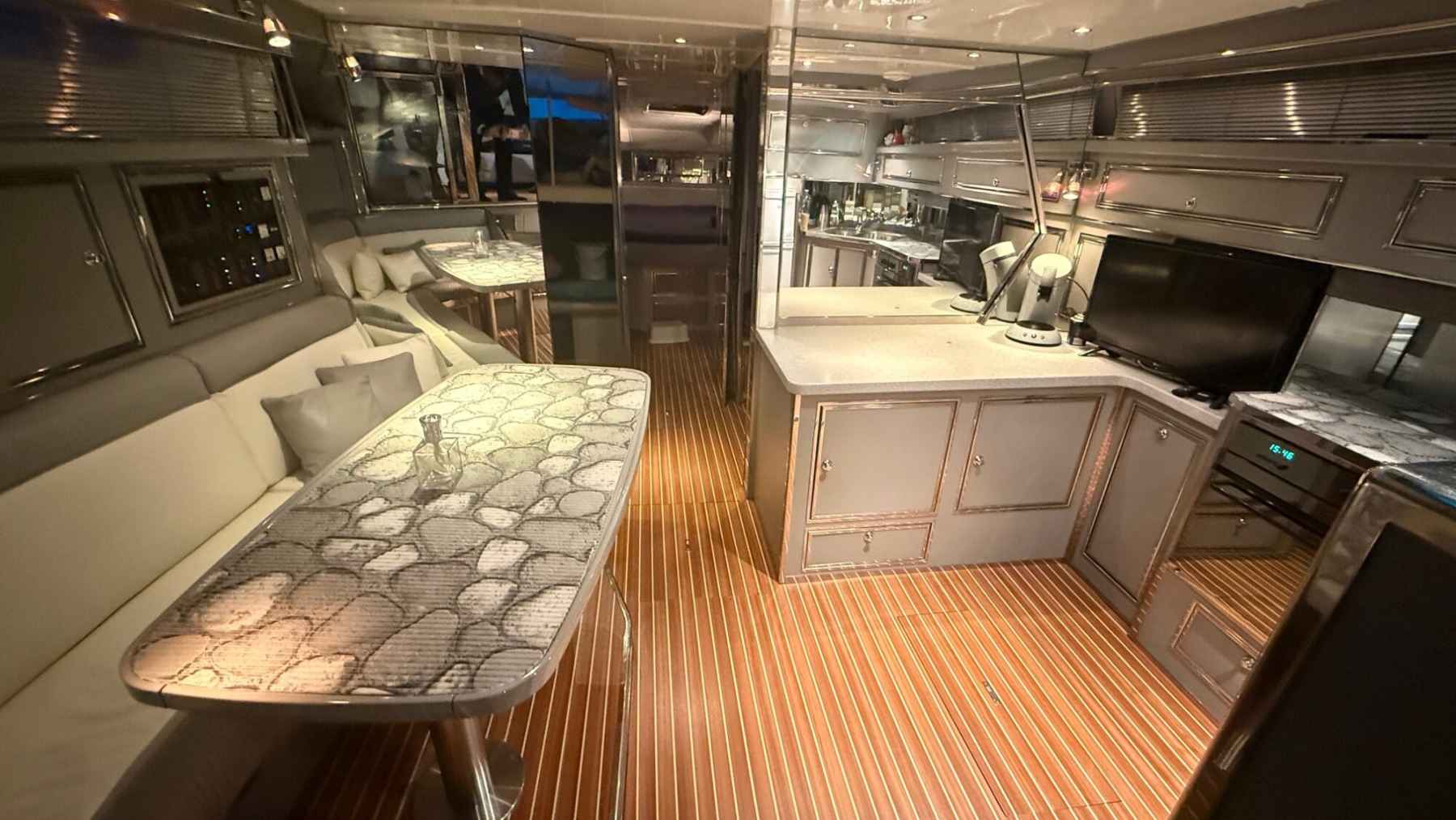 Motorboot Sea Ray 400 Express Cruiser