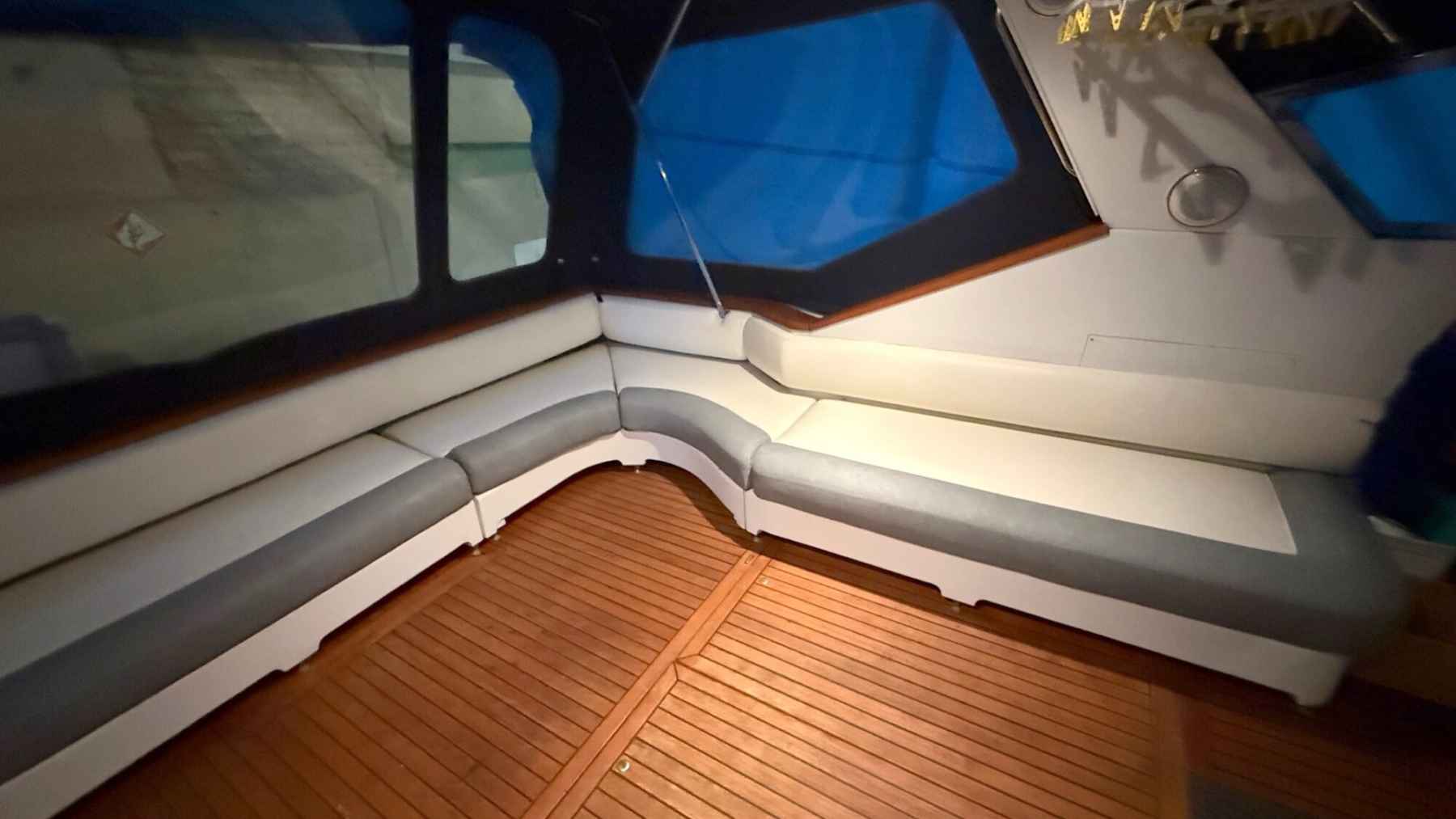 Motorboot Sea Ray 400 Express Cruiser