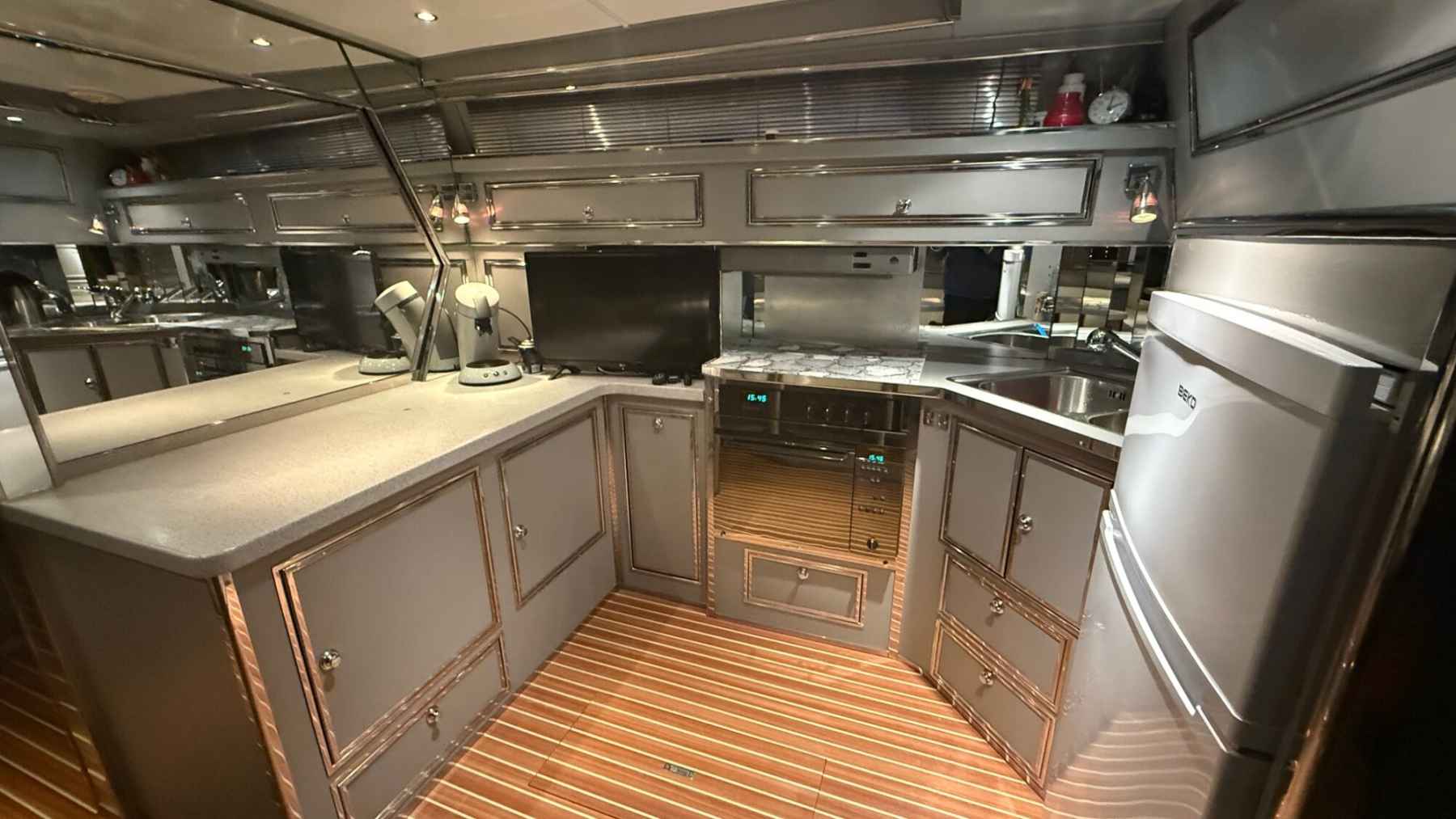 Motorboot Sea Ray 400 Express Cruiser