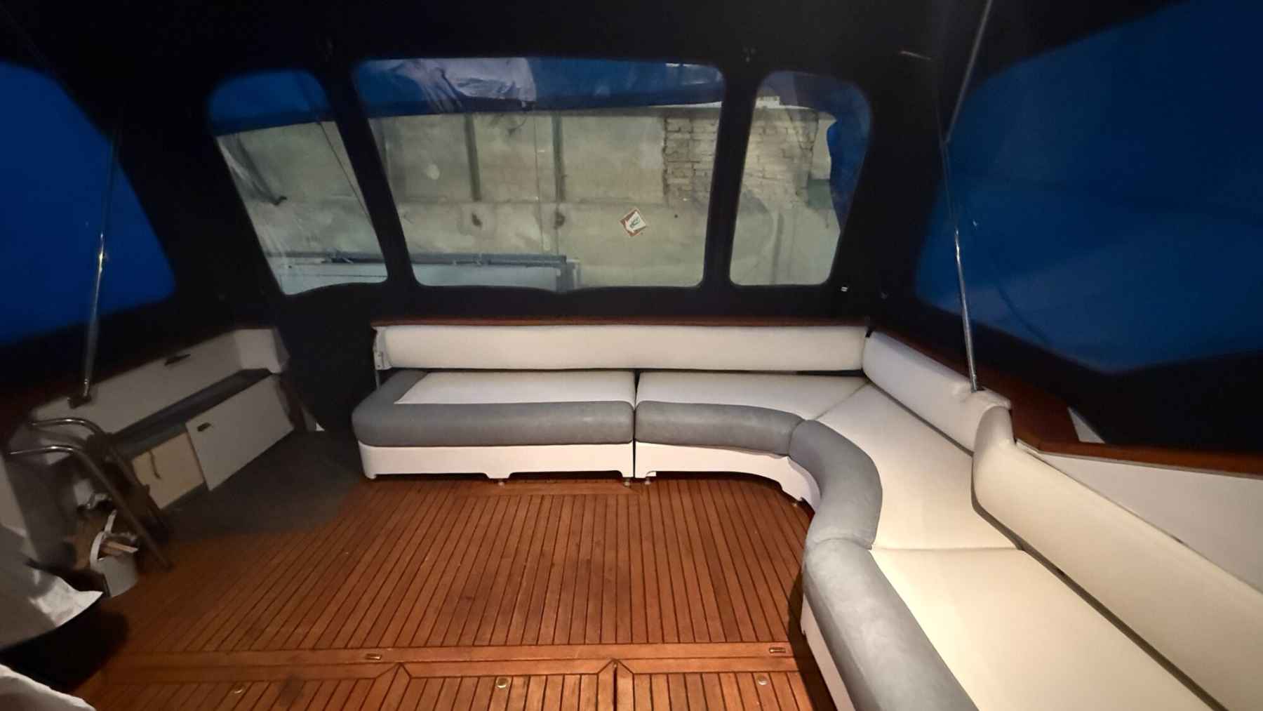 Motorboot Sea Ray 400 Express Cruiser