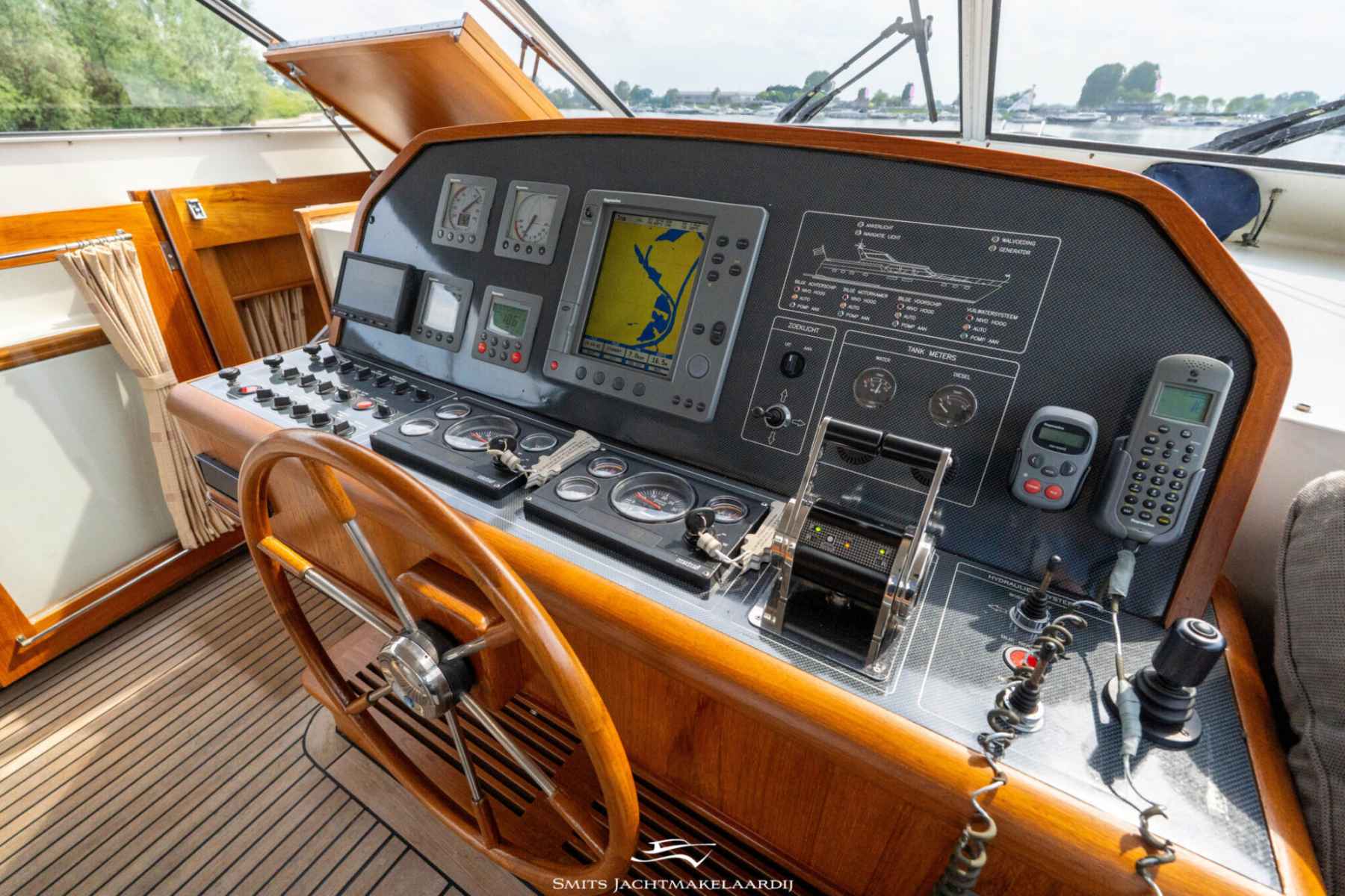 Motorboot Van der Valk Valk Continental 15.50 Cabrio