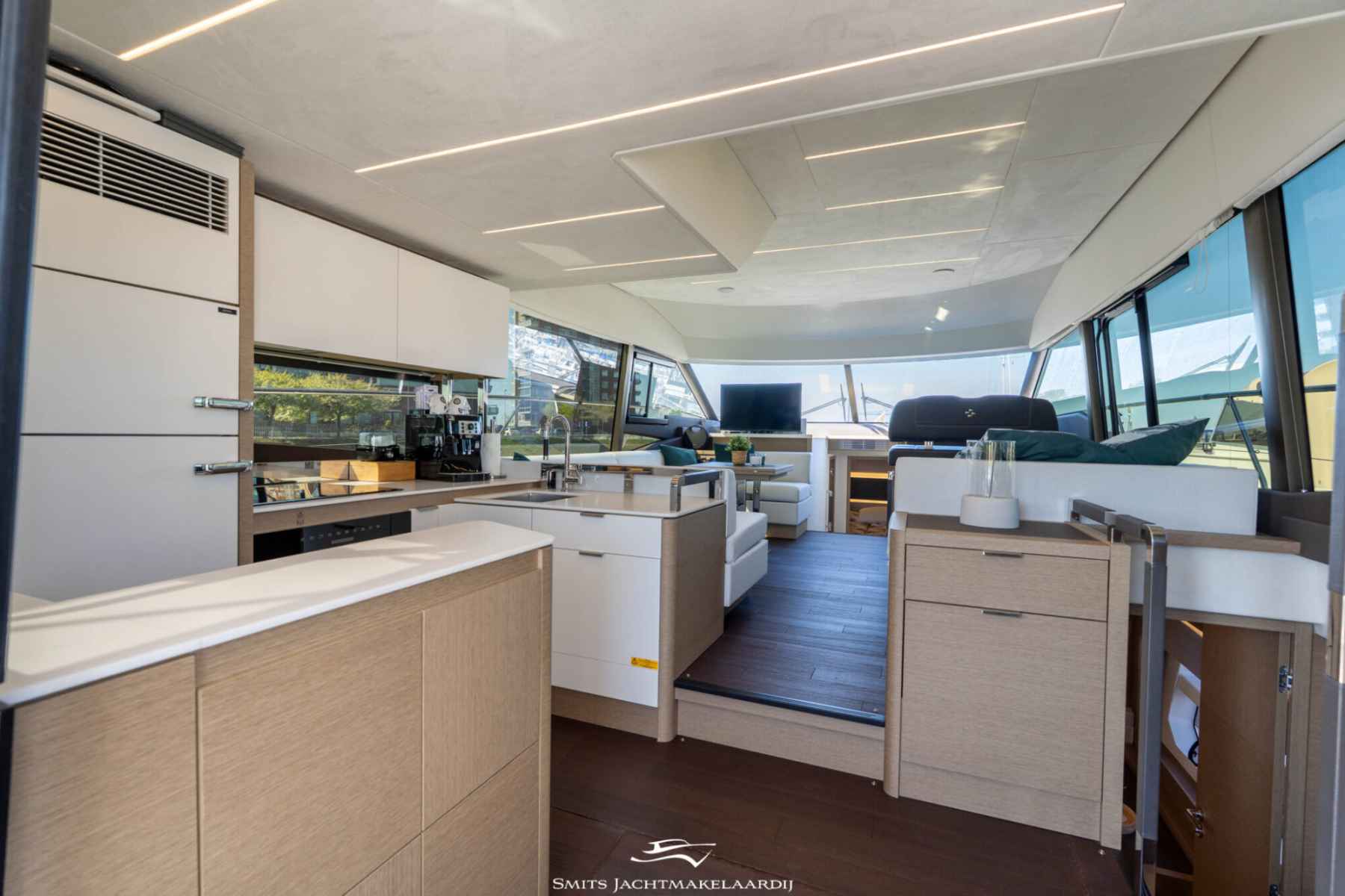 Motorboot Prestige 590 Flybridge