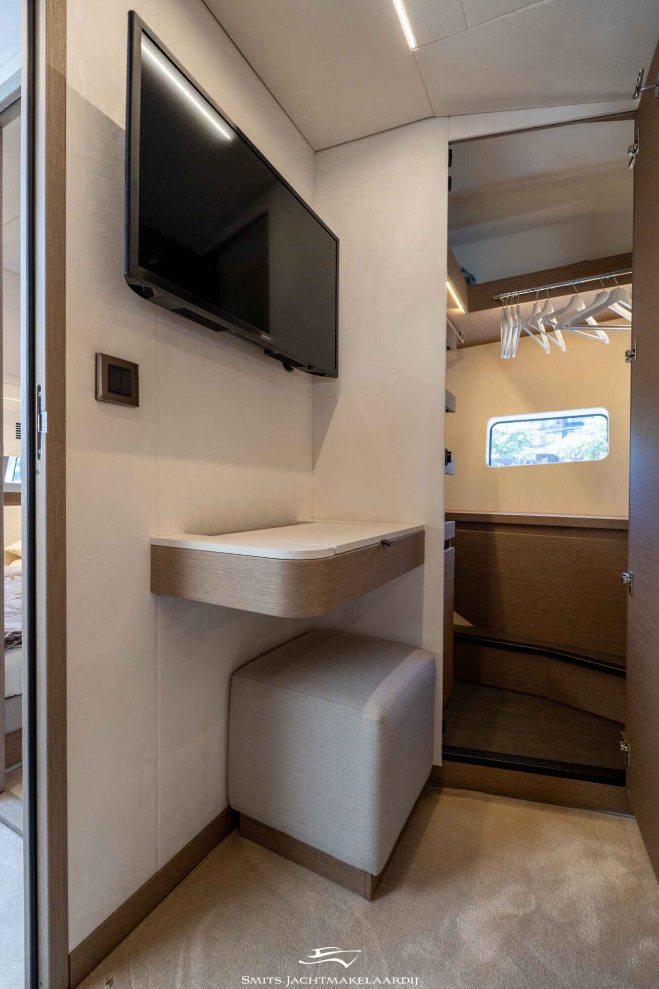 Motorboot Prestige 590 Flybridge