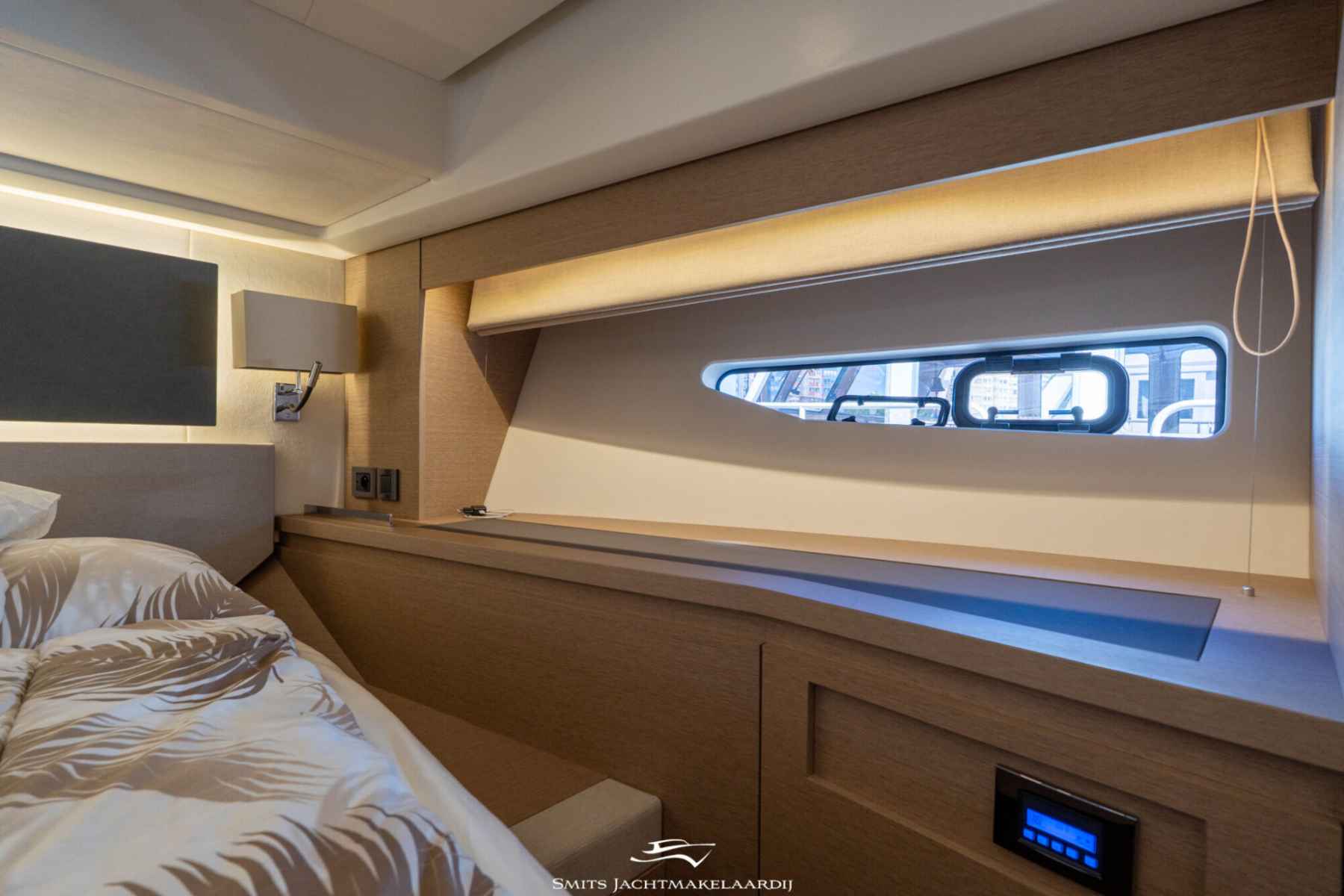Motorboot Prestige 590 Flybridge