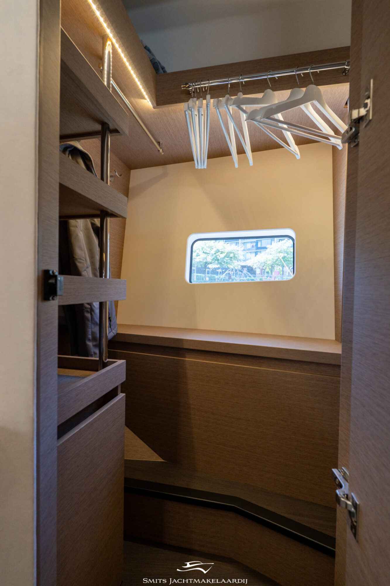 Motorboot Prestige 590 Flybridge